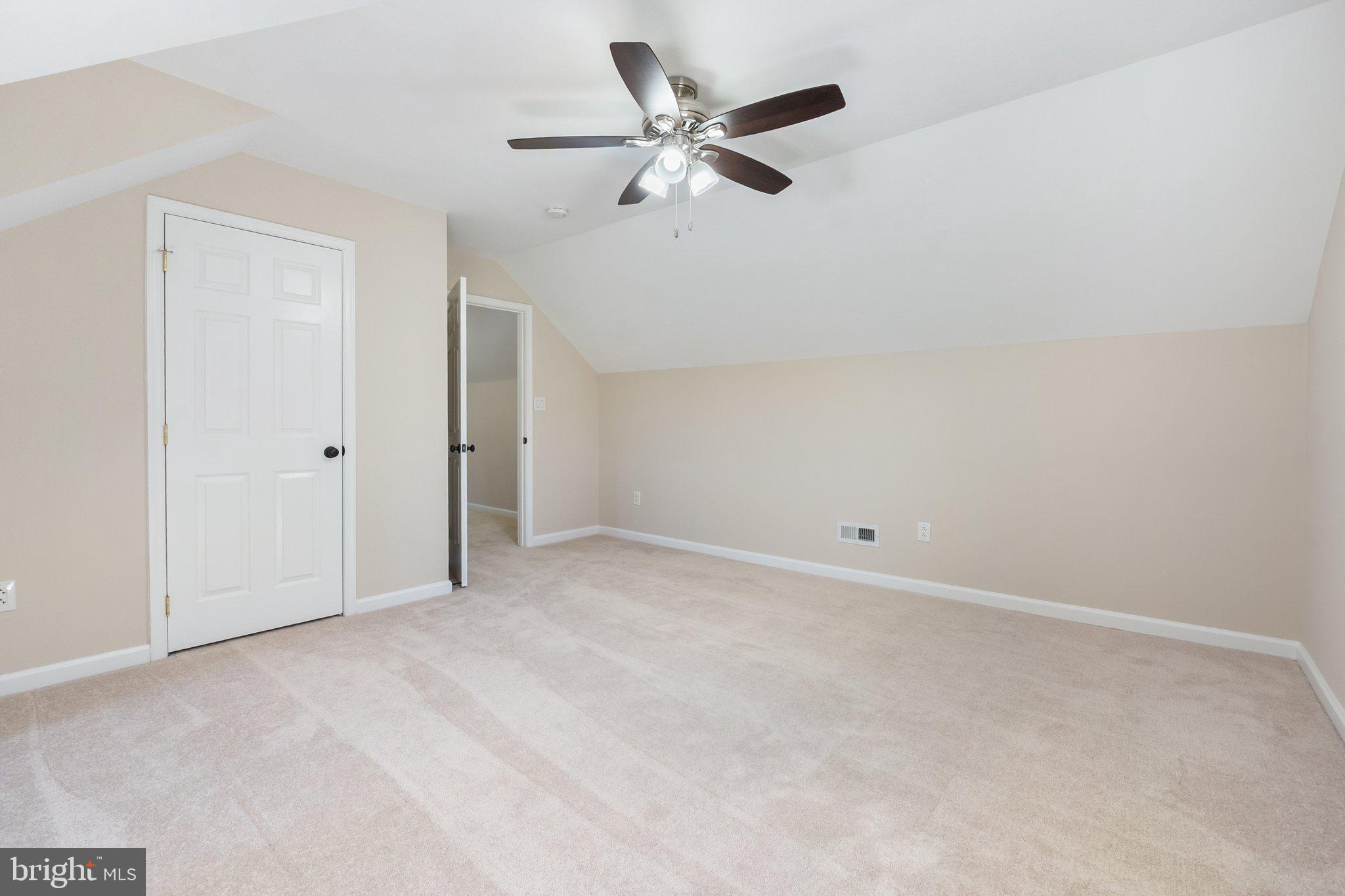 GIBSON BOTTOM - Residential