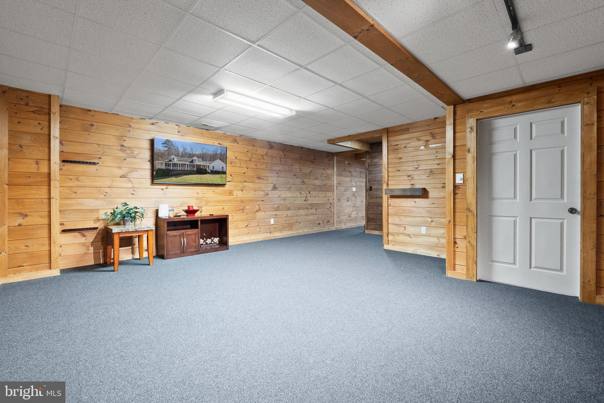 GIBSON BOTTOM - Residential