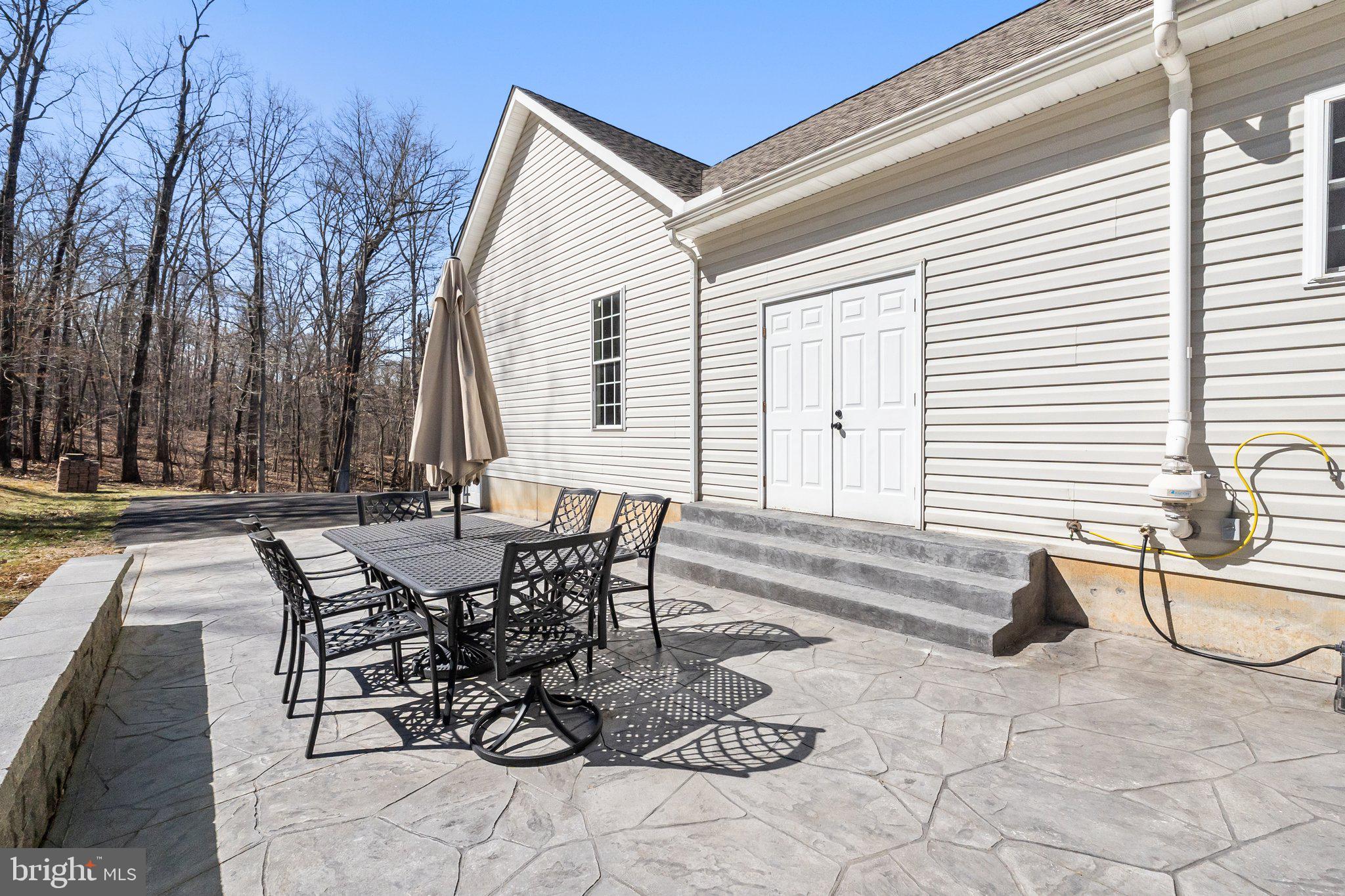 GIBSON BOTTOM - Residential