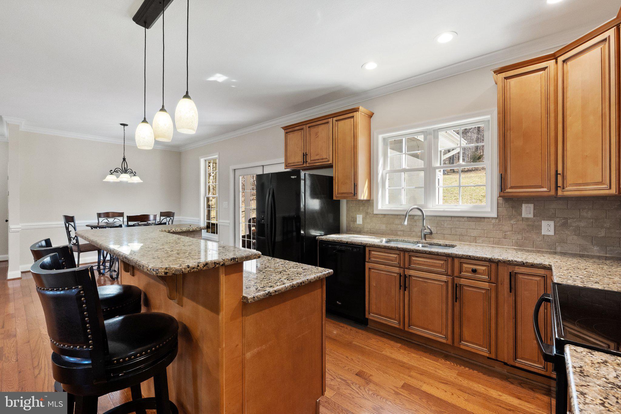GIBSON BOTTOM - Residential