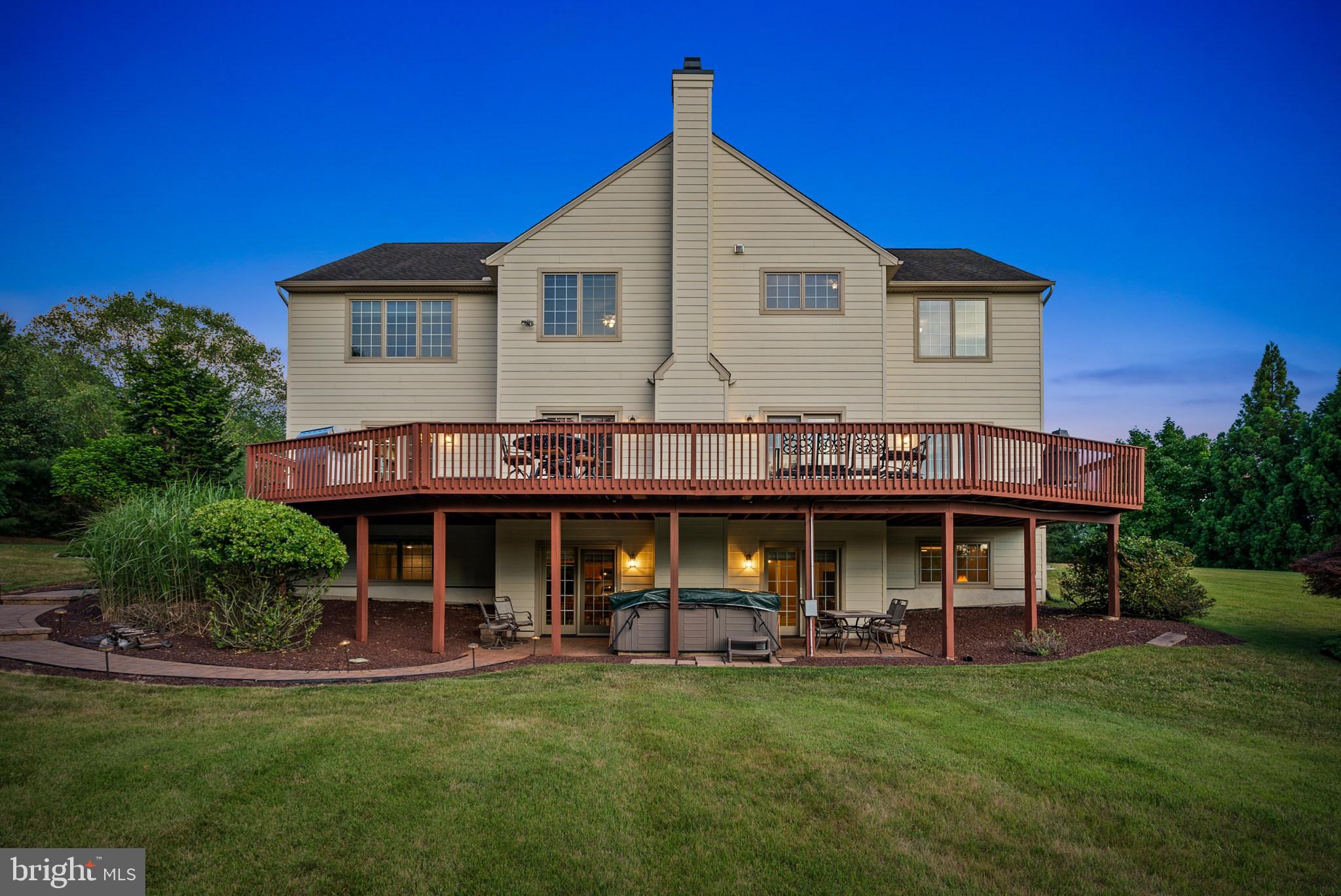 FOULKE MANOR - Residential
