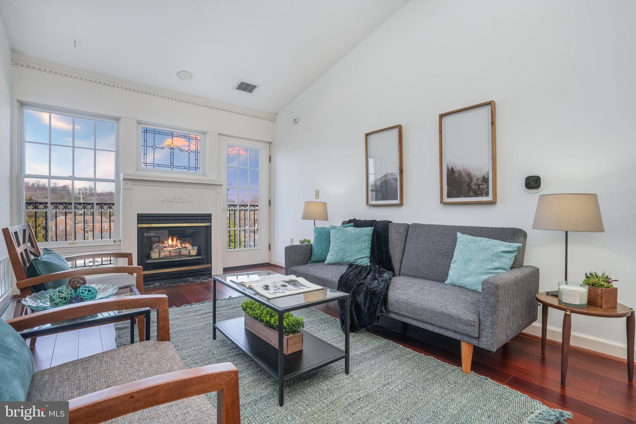 FALLS STATION - Residential