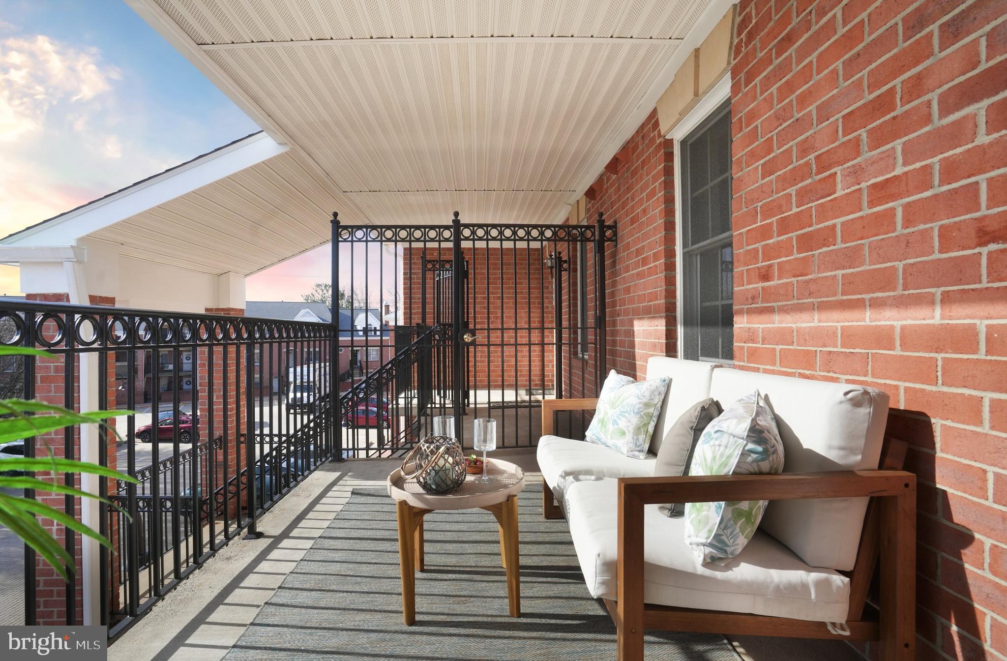 FALLS STATION - Residential