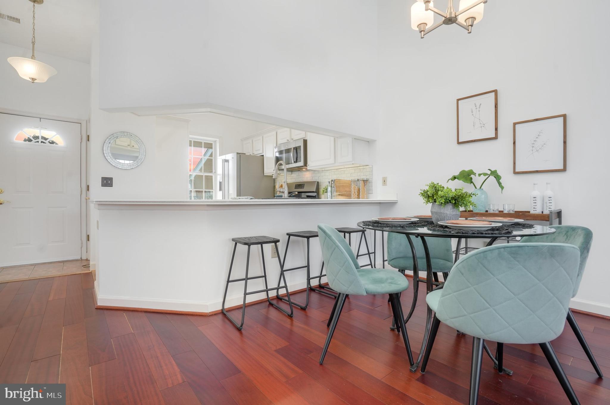 FALLS STATION - Residential