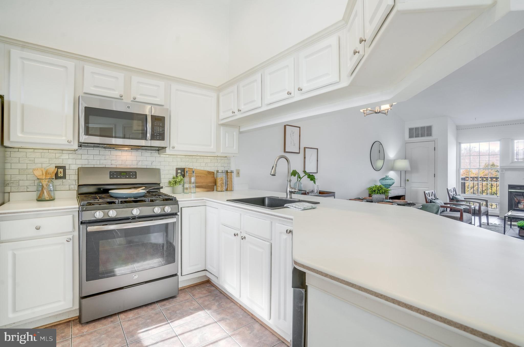 FALLS STATION - Residential