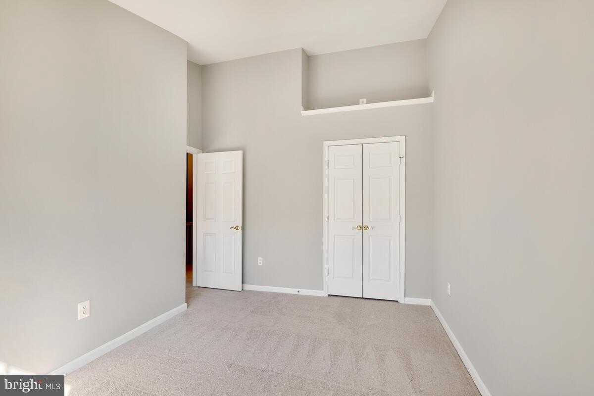KENTLANDS - Residential