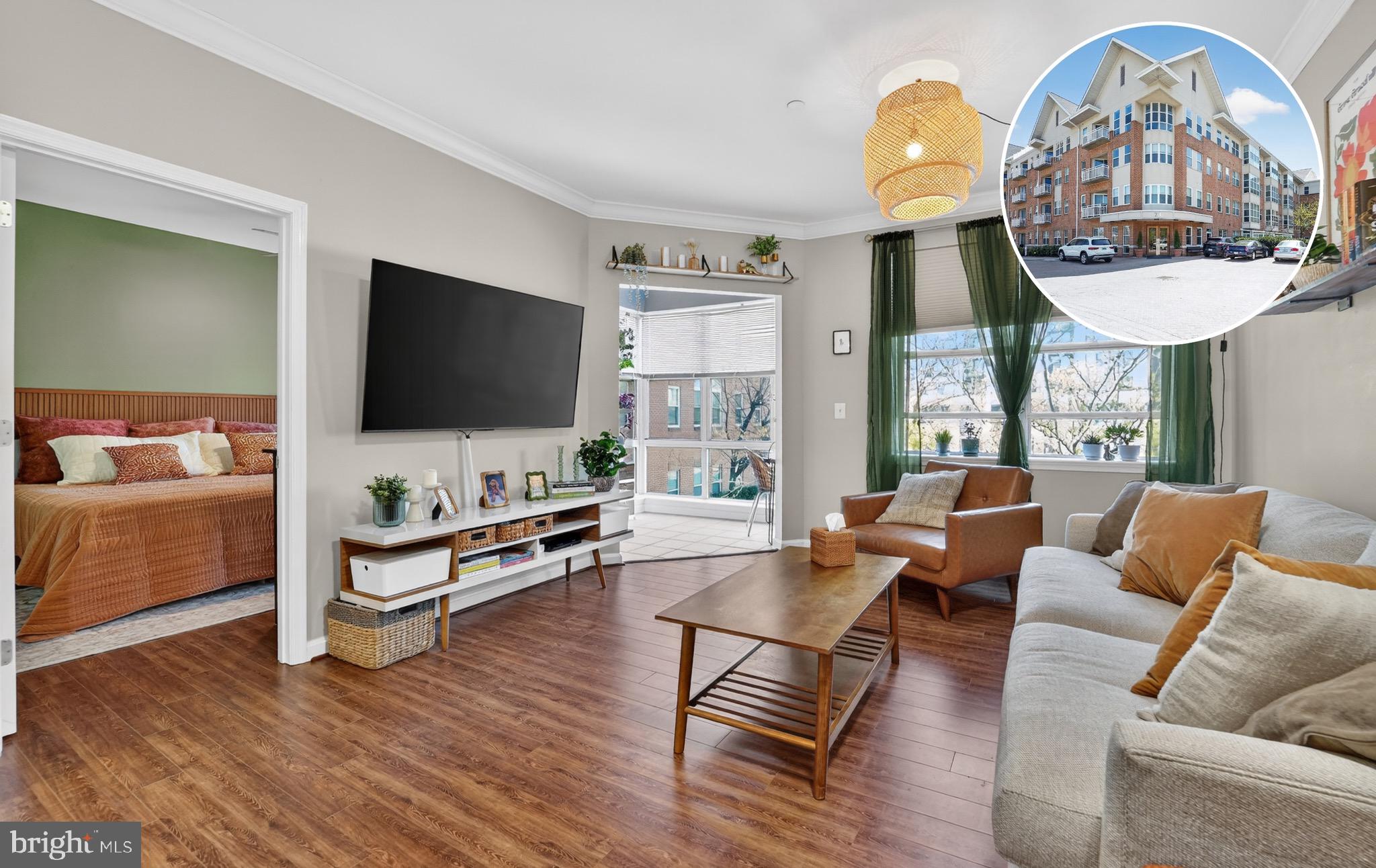 PIERSIDE AT HARBORVIEW - Residential