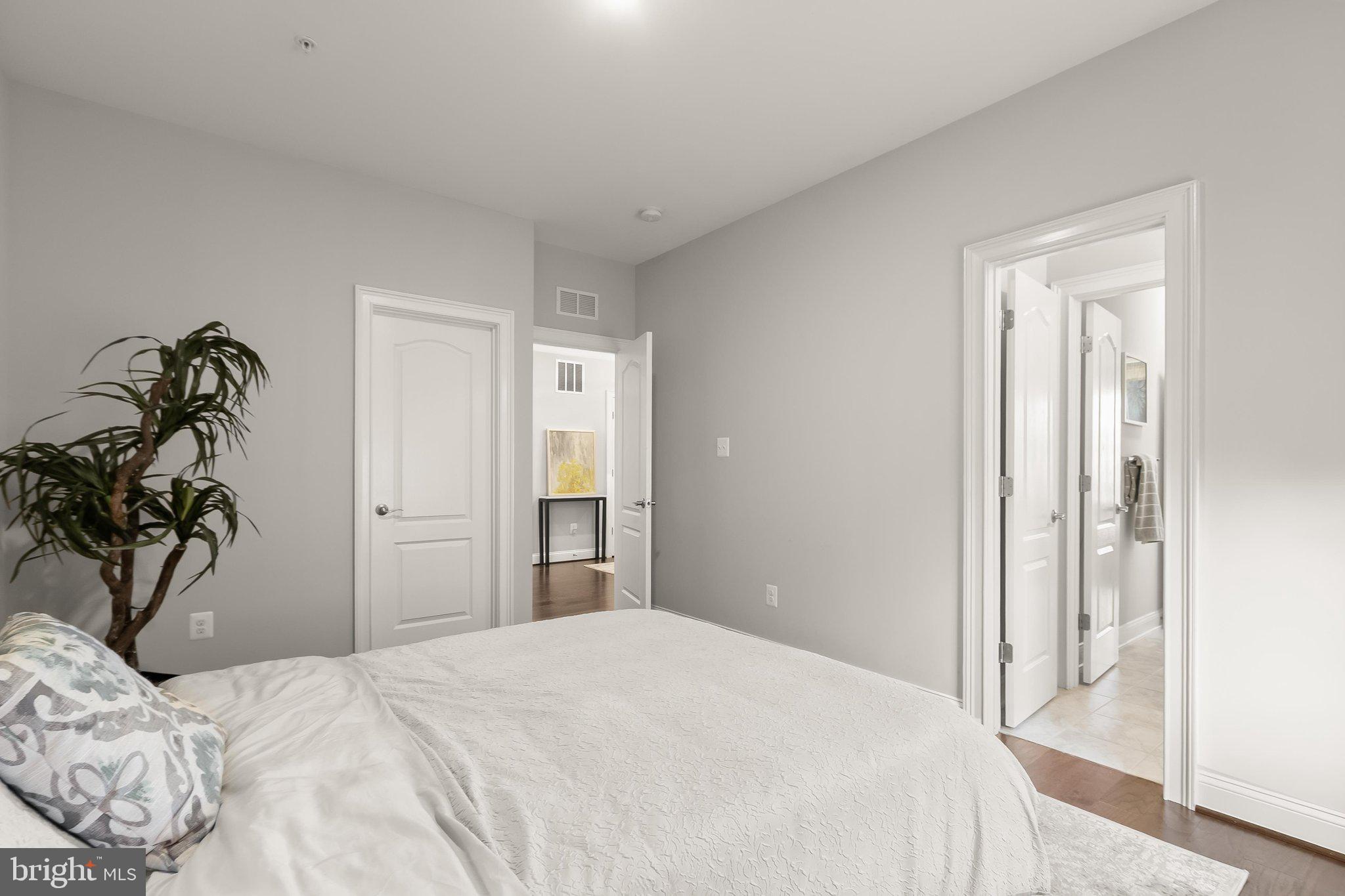 ENCLAVE AT RIVER HILL - Residential