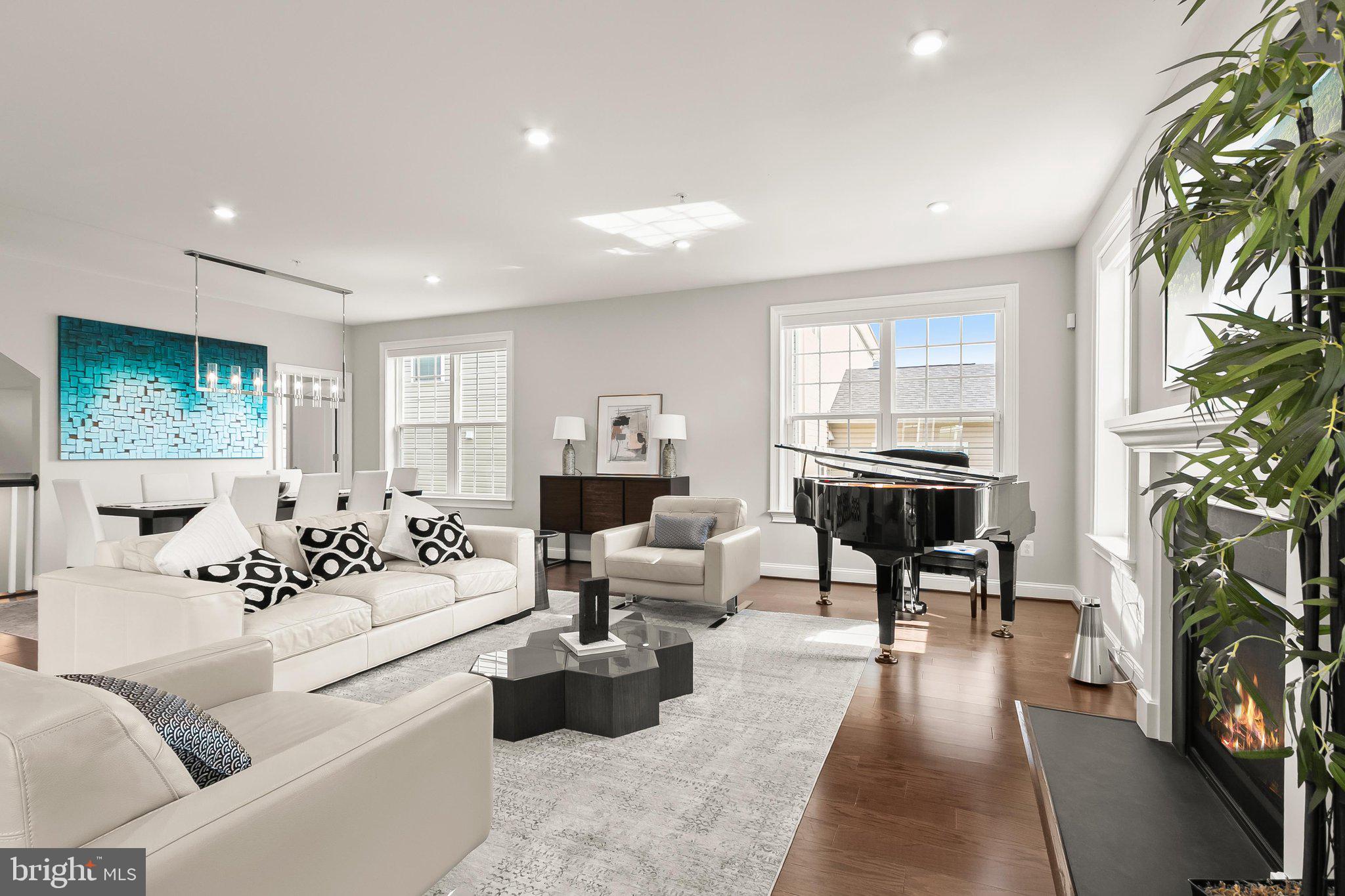 ENCLAVE AT RIVER HILL - Residential