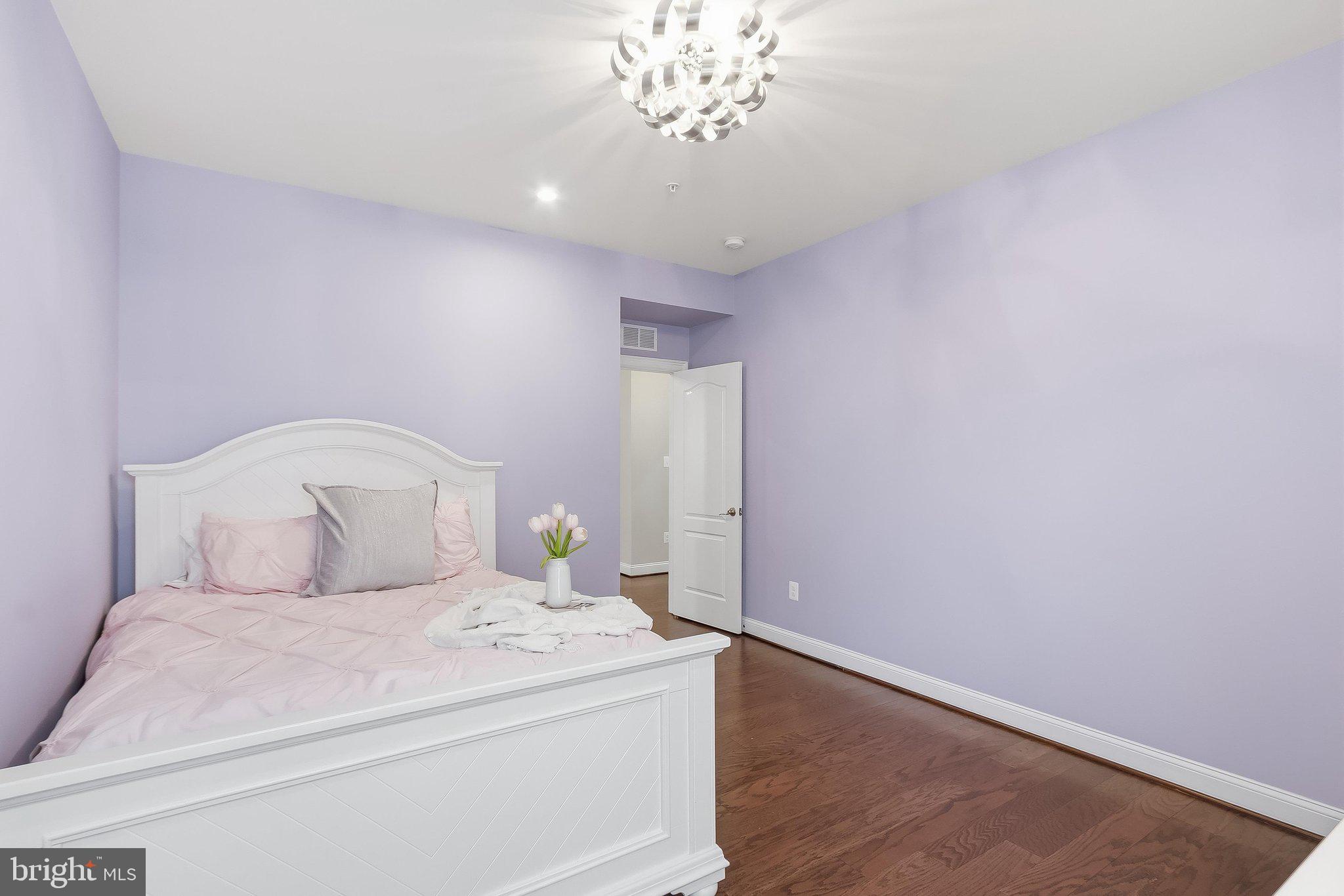 ENCLAVE AT RIVER HILL - Residential