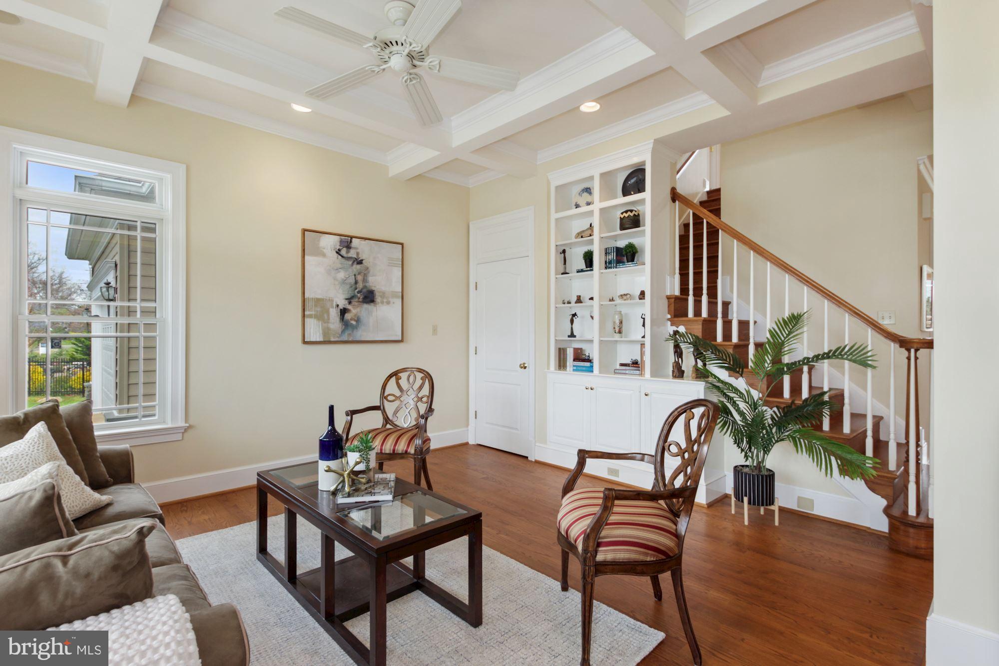 GLEN HILLS - Residential