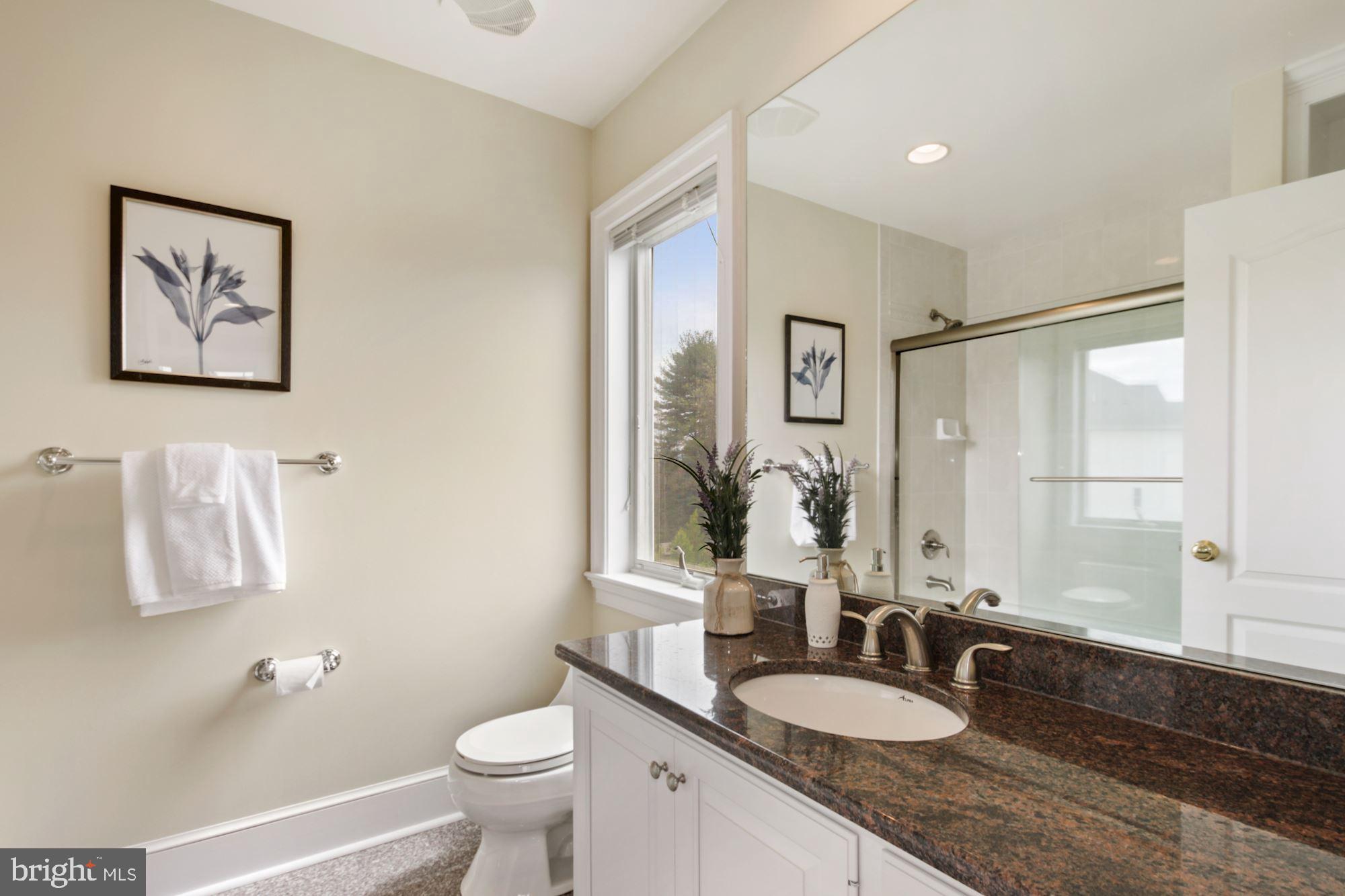 GLEN HILLS - Residential