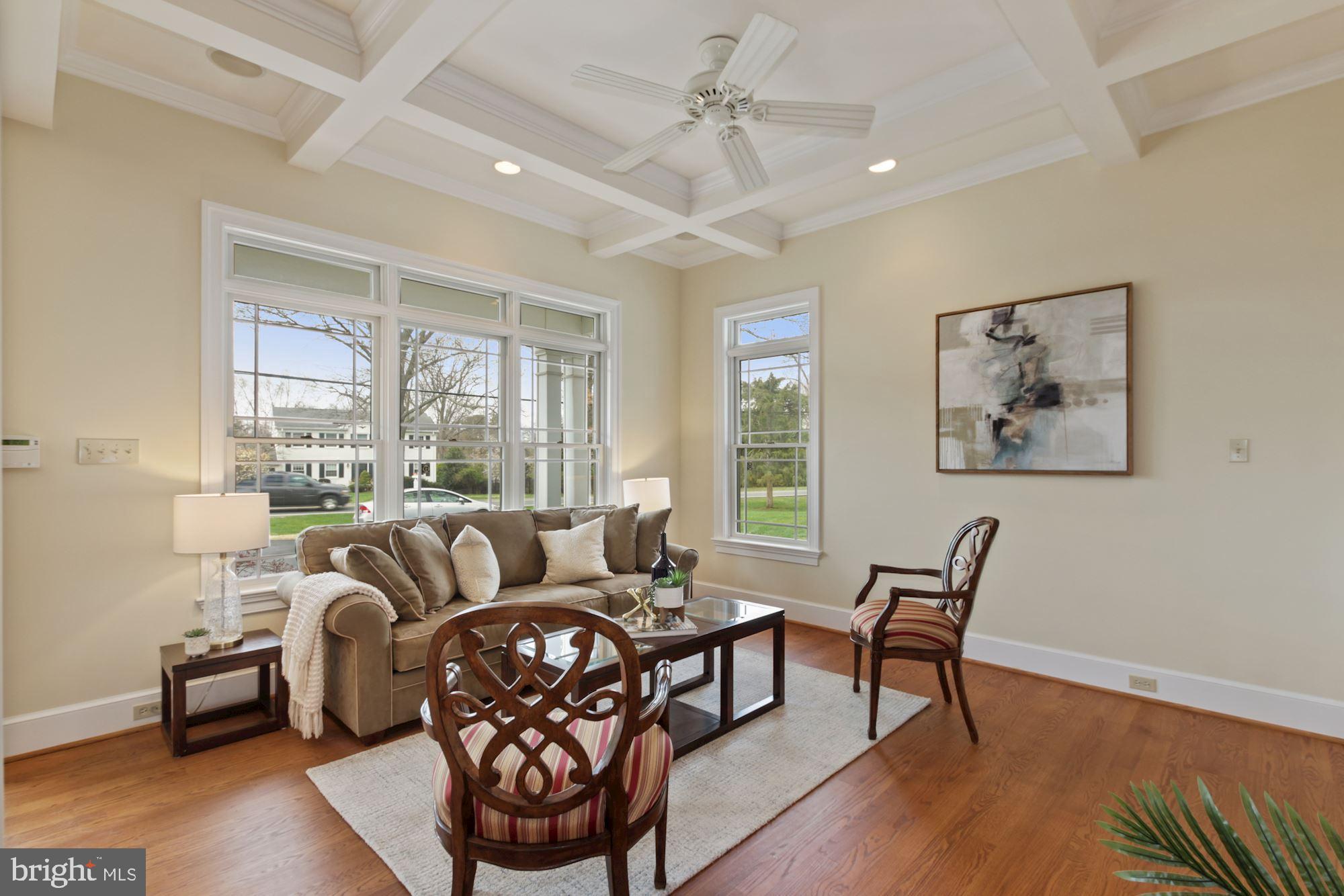 GLEN HILLS - Residential