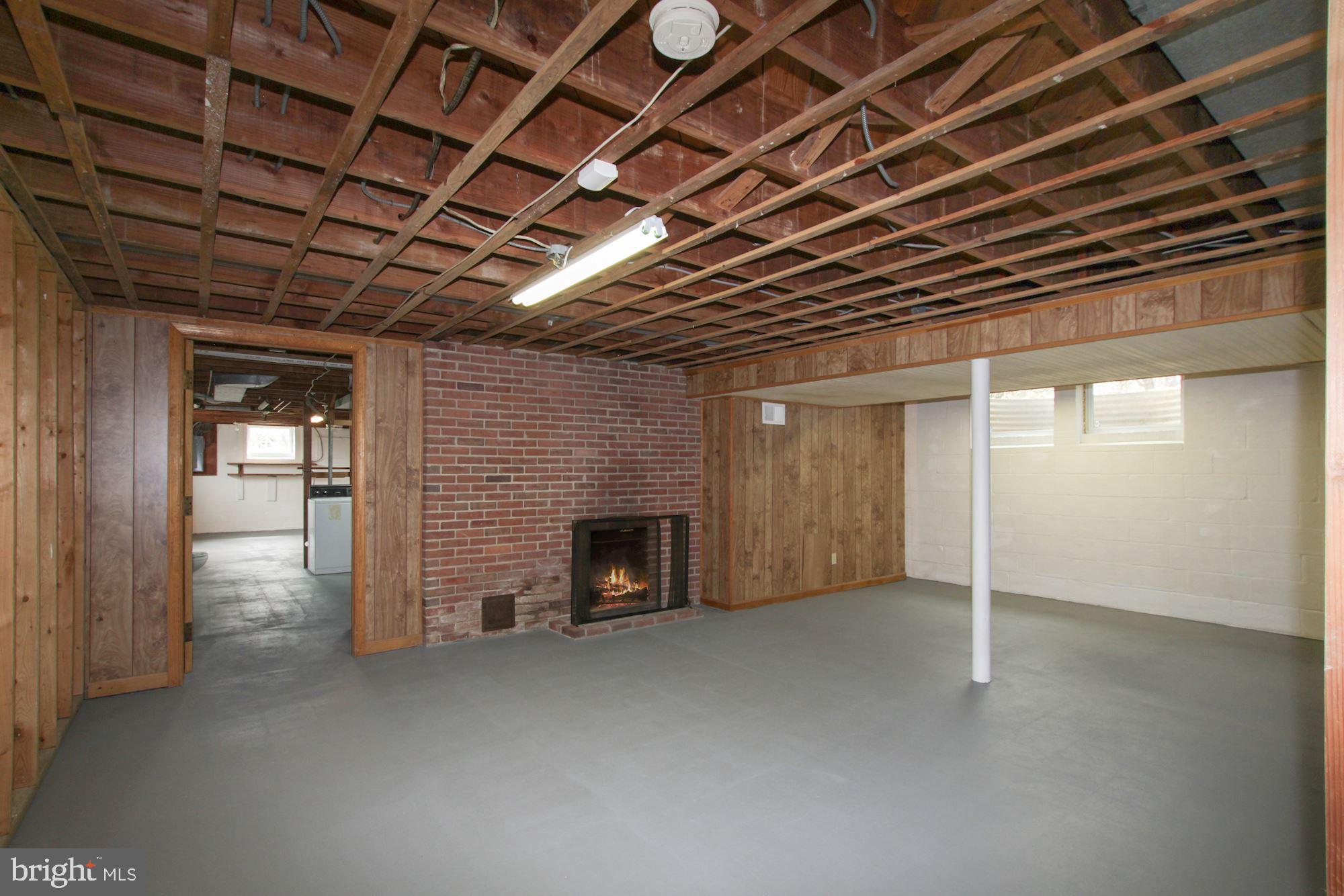 GLEN HILLS - Residential