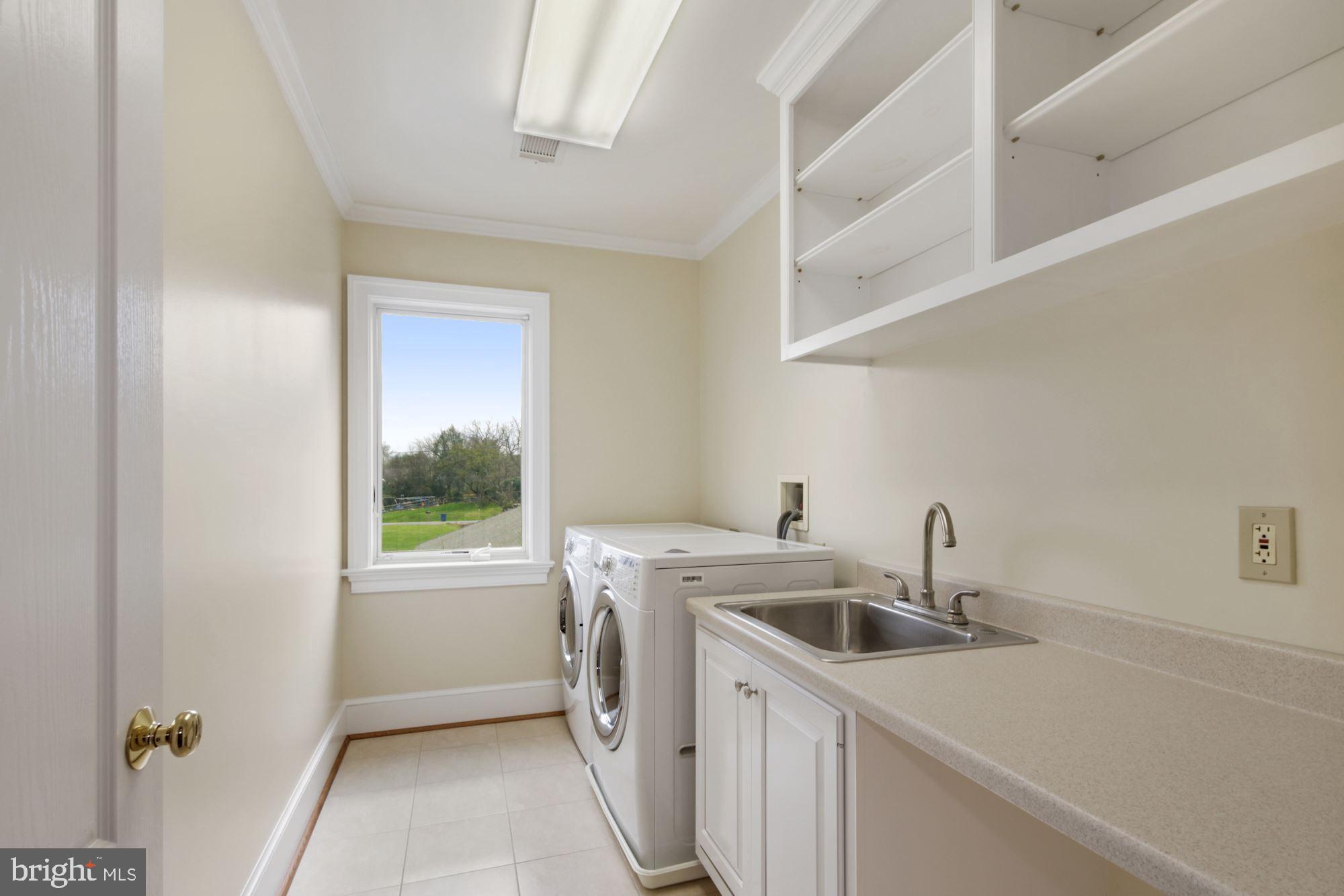 GLEN HILLS - Residential