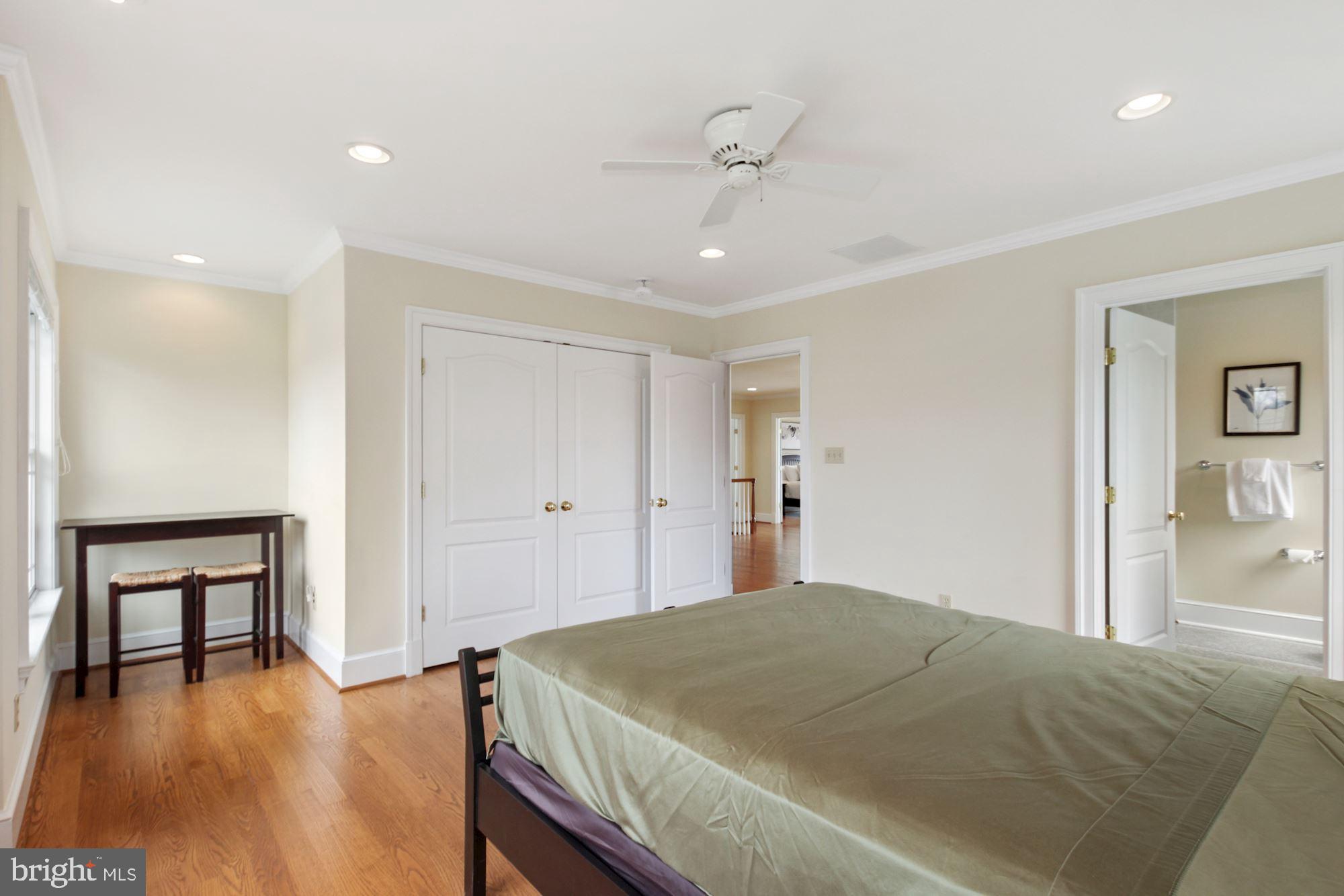 GLEN HILLS - Residential