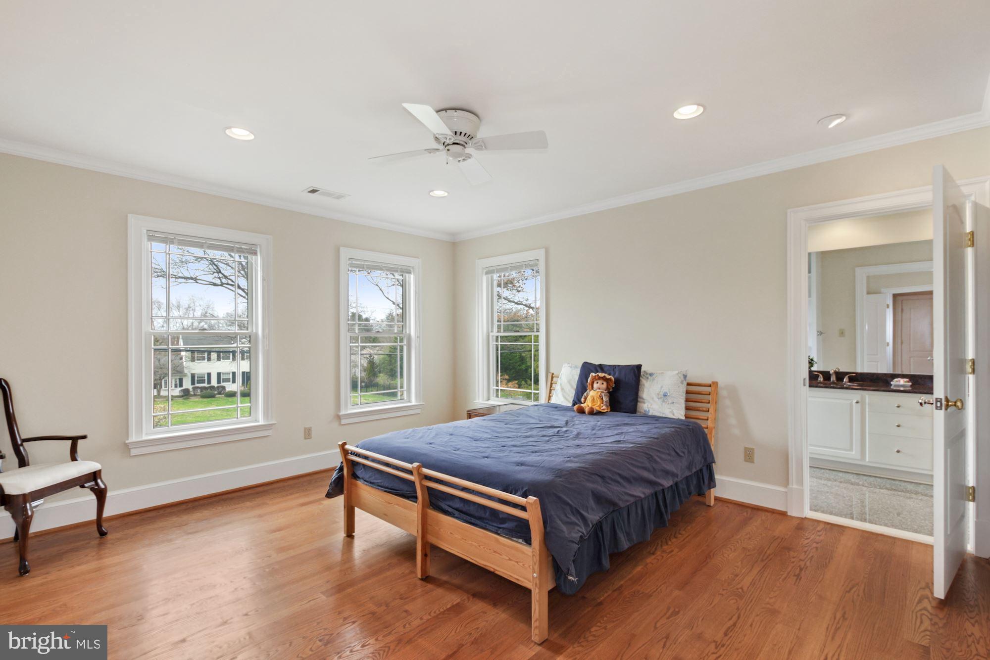 GLEN HILLS - Residential