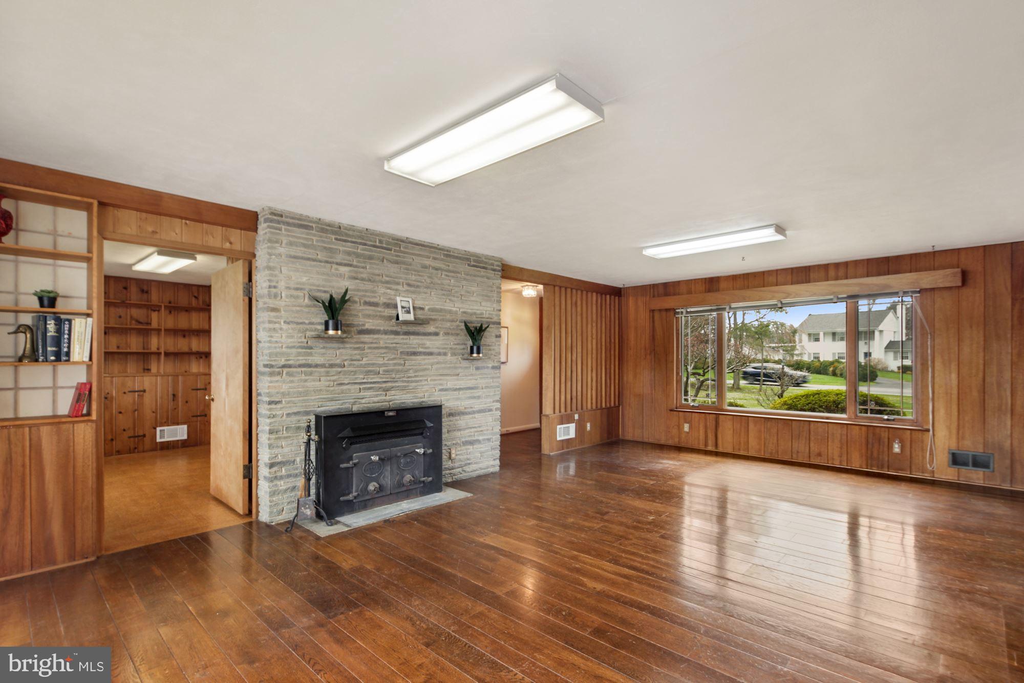 GLEN HILLS - Residential