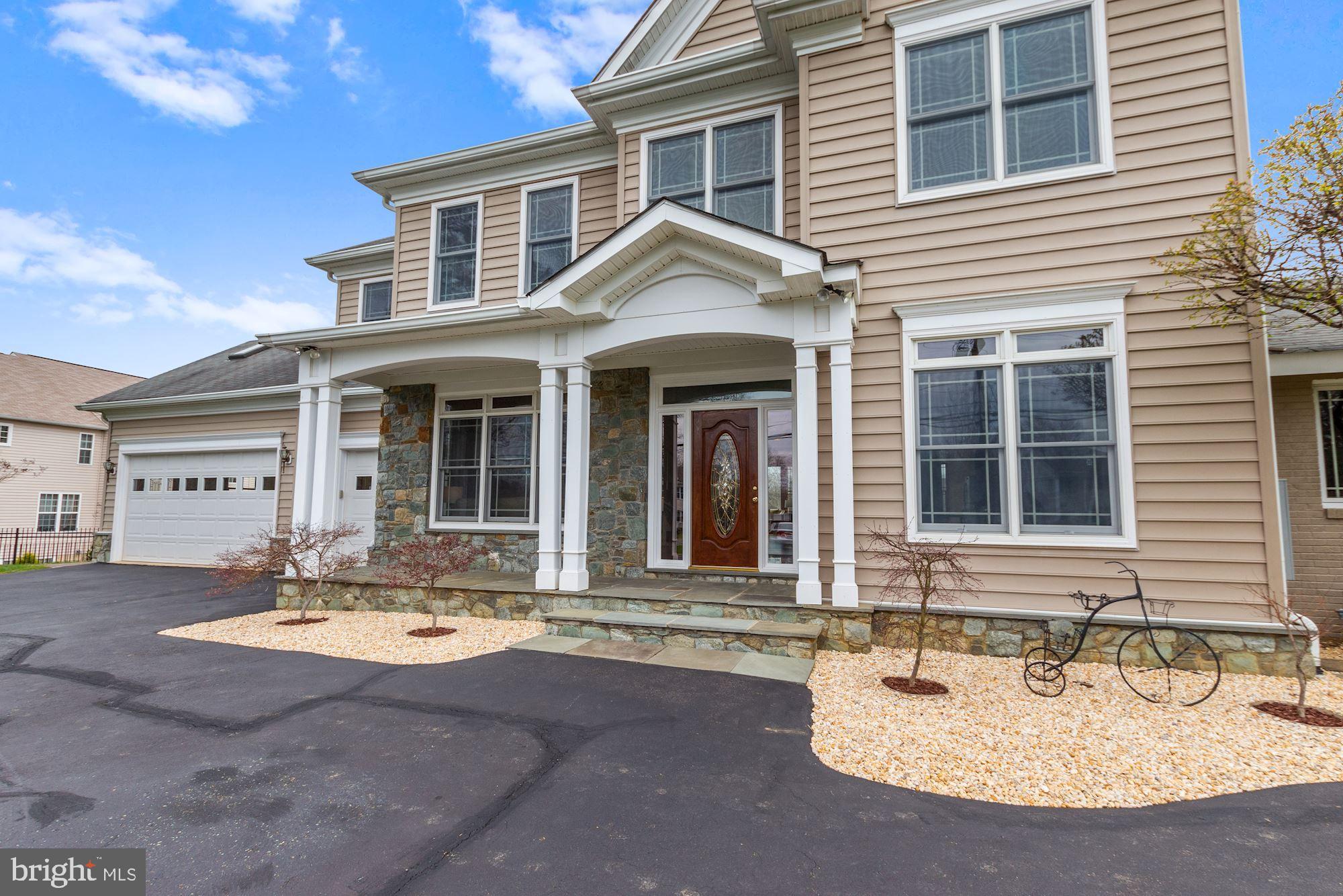 GLEN HILLS - Residential