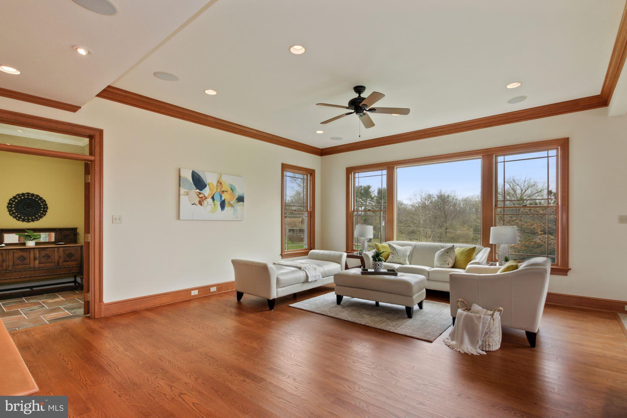GLEN HILLS - Residential