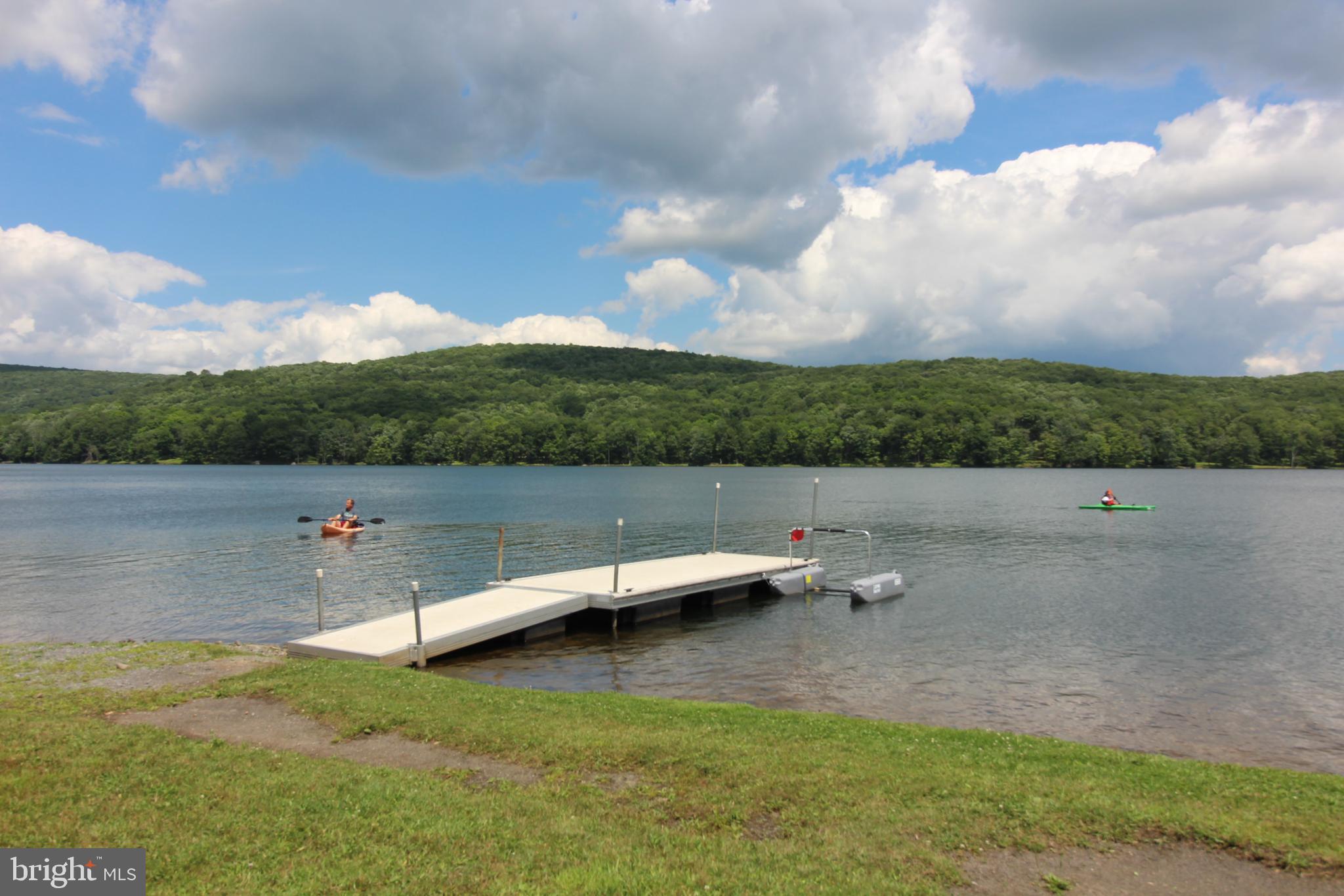 ALPINE LAKE RESORT - Land