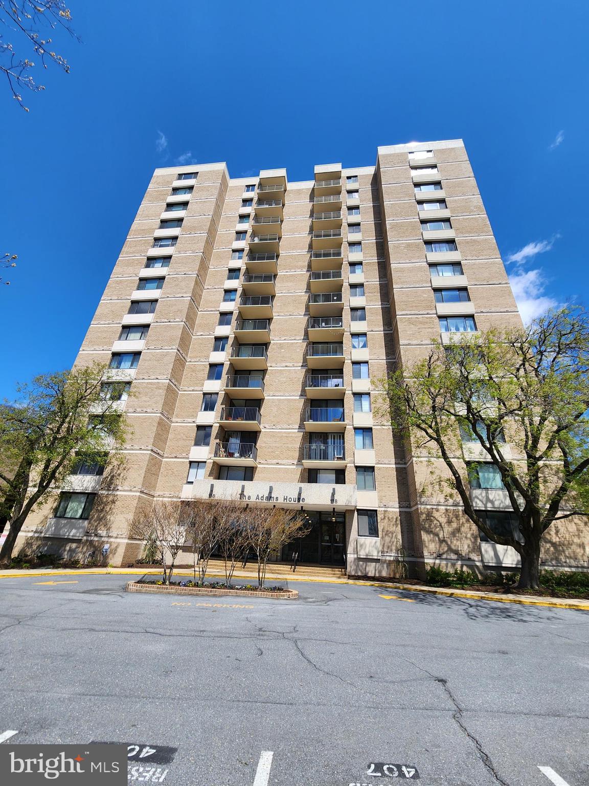 AMERICANA CENTRE - Residential