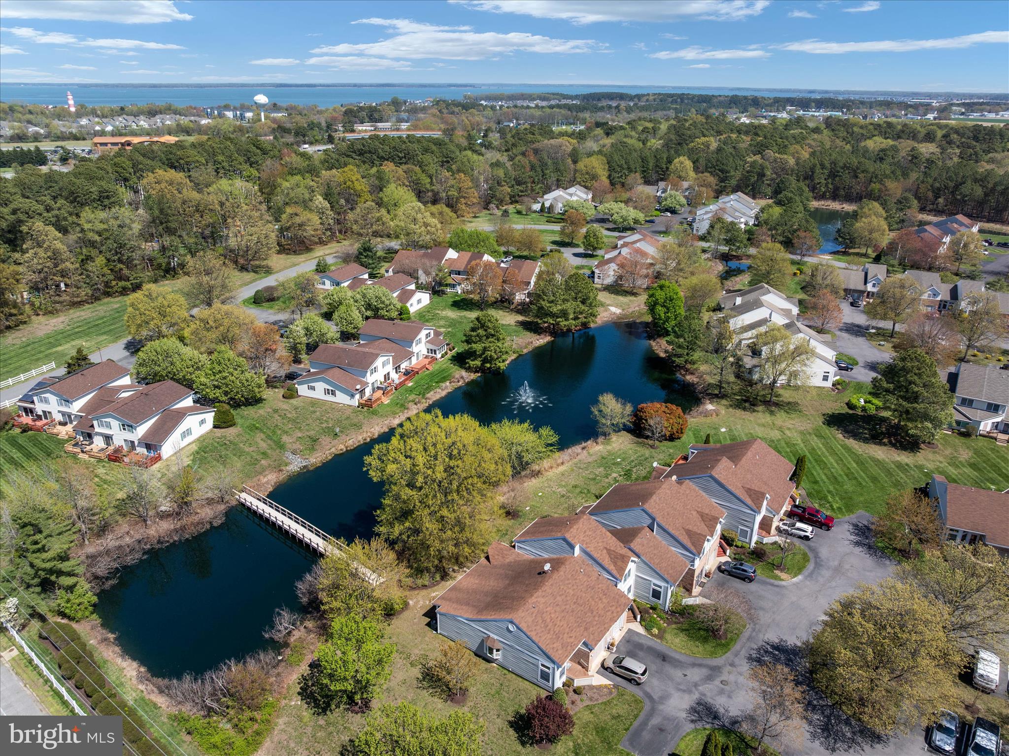 BRIDGEPOINTE - Residential