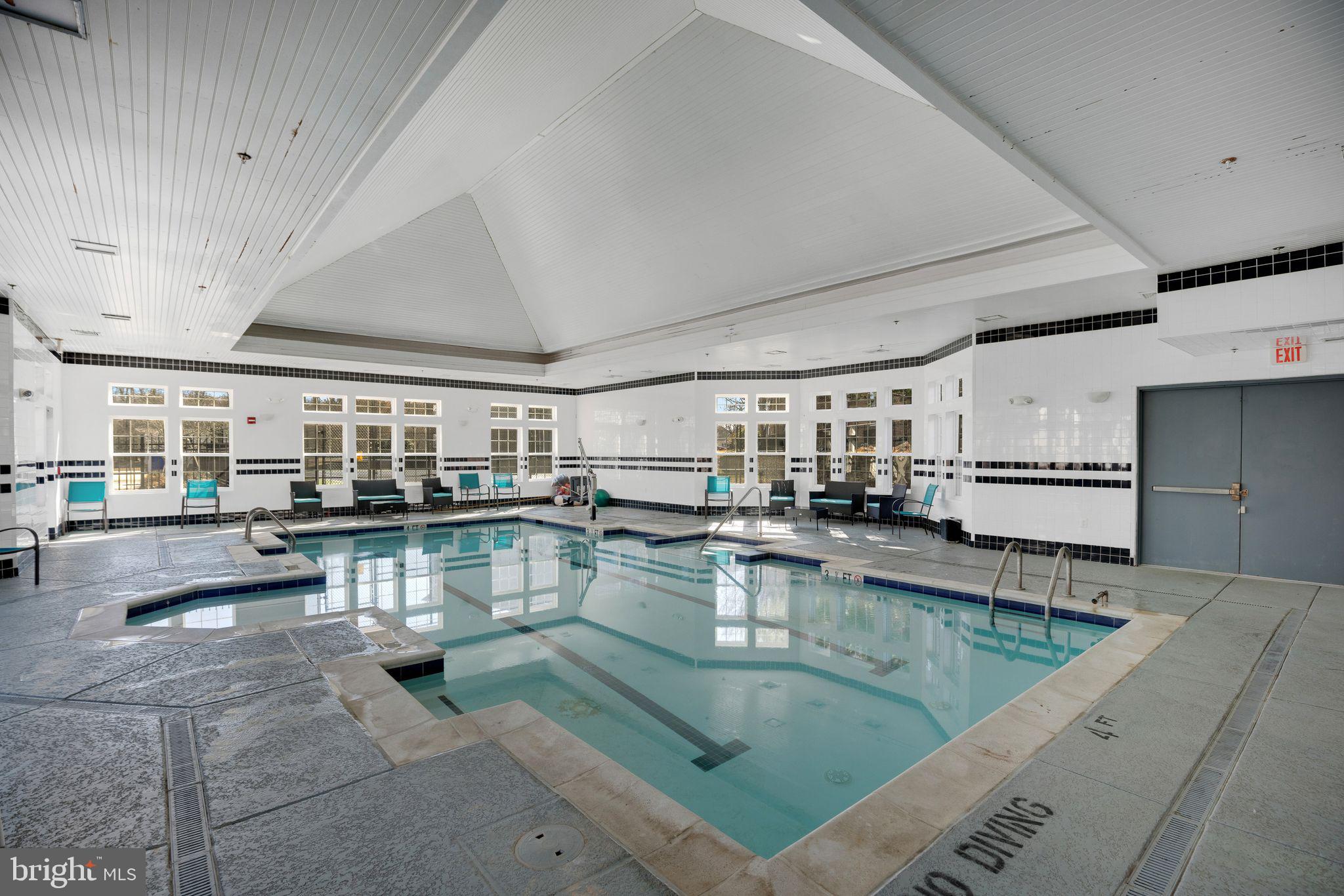 CAMERON GROVE CONDO IV> - Residential