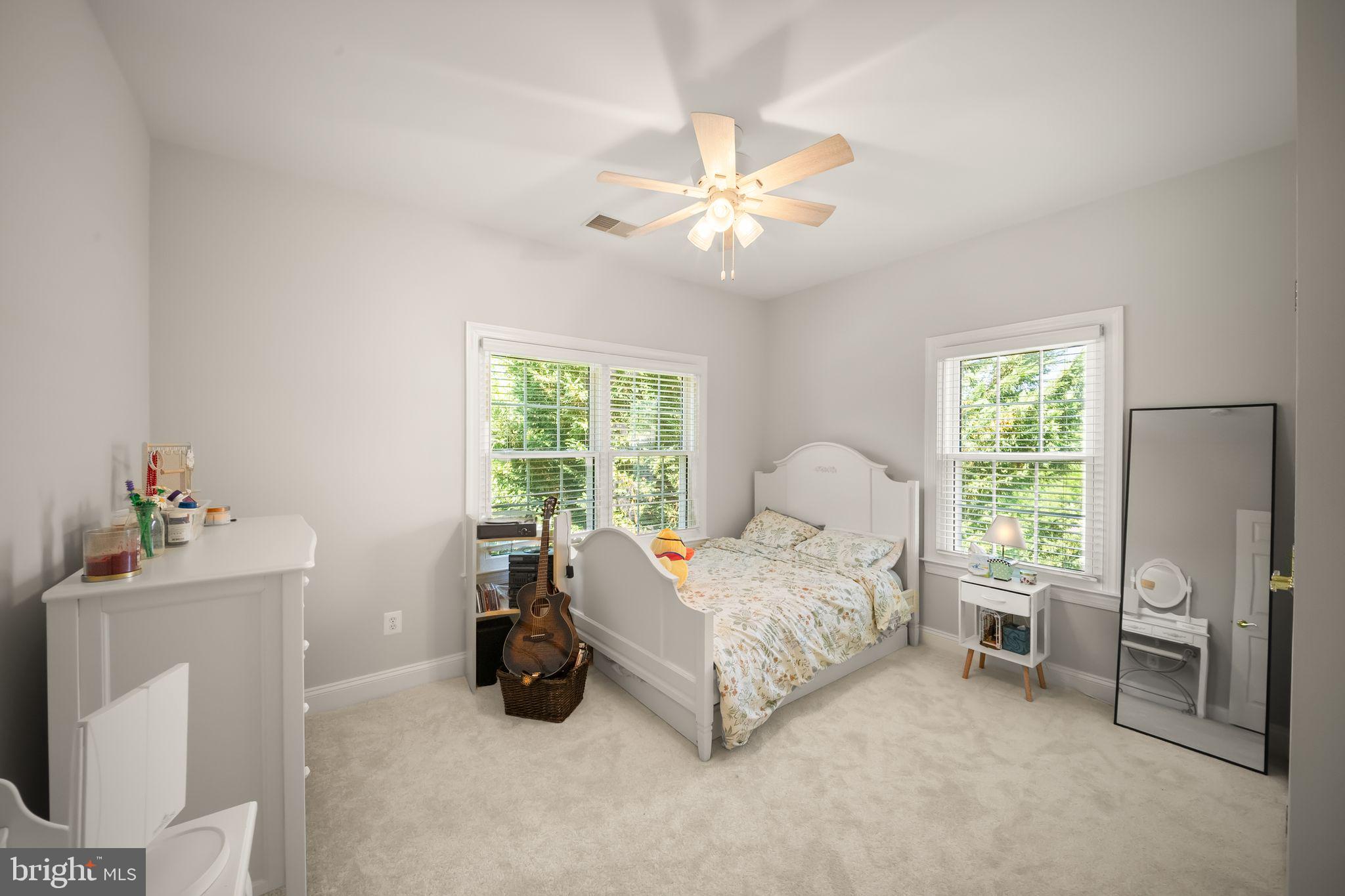 LANSDOWNE ON THE POTOMAC - Residential