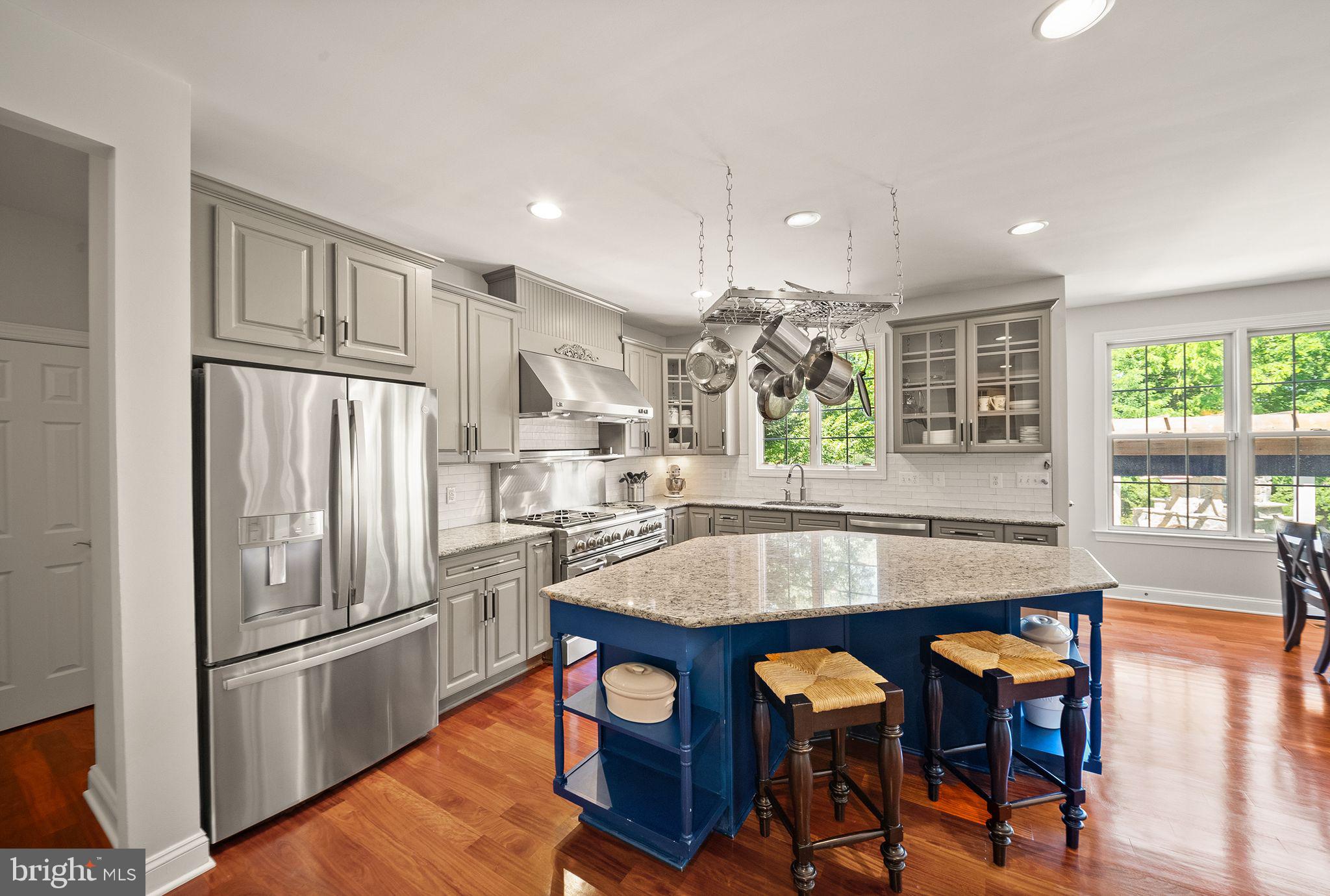 LANSDOWNE ON THE POTOMAC - Residential