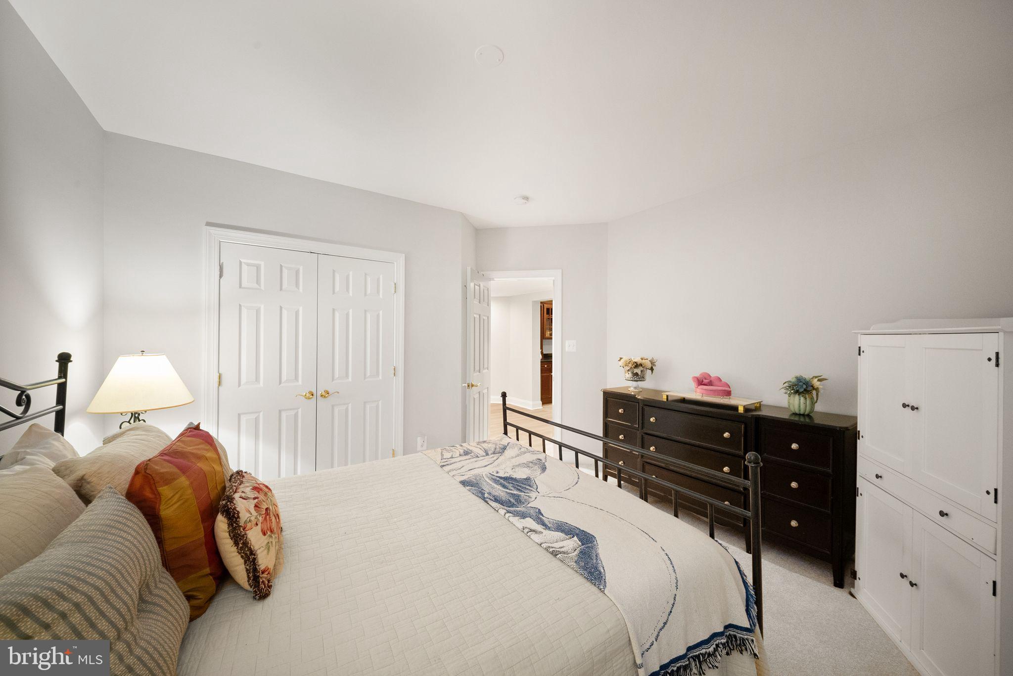 LANSDOWNE ON THE POTOMAC - Residential