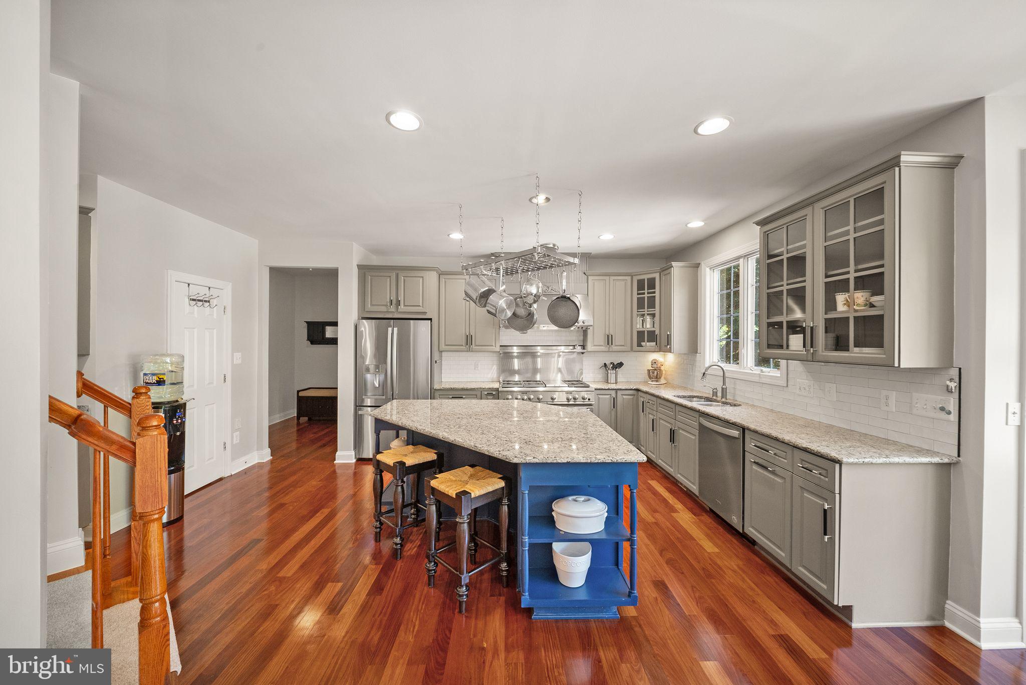 LANSDOWNE ON THE POTOMAC - Residential