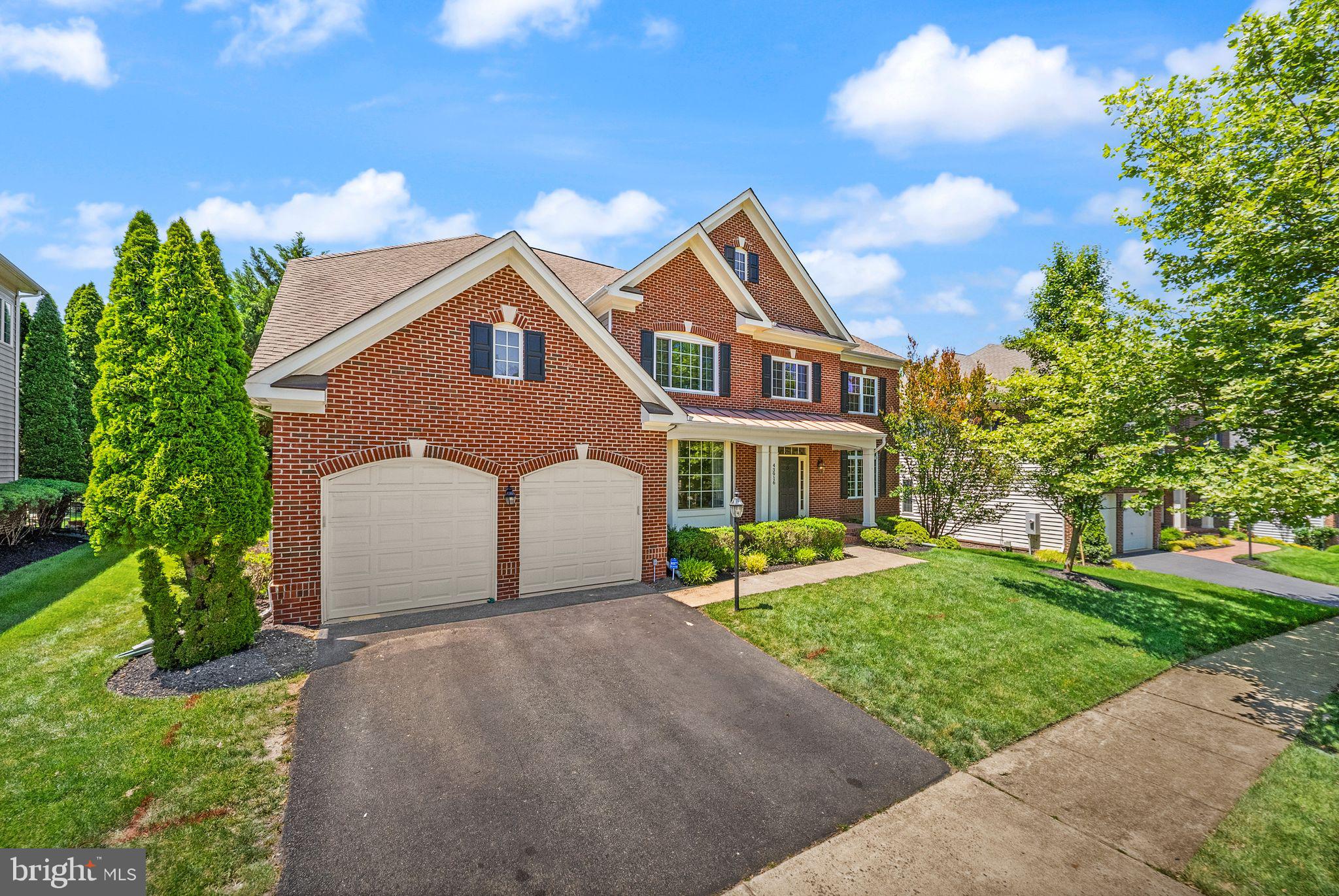 LANSDOWNE ON THE POTOMAC - Residential