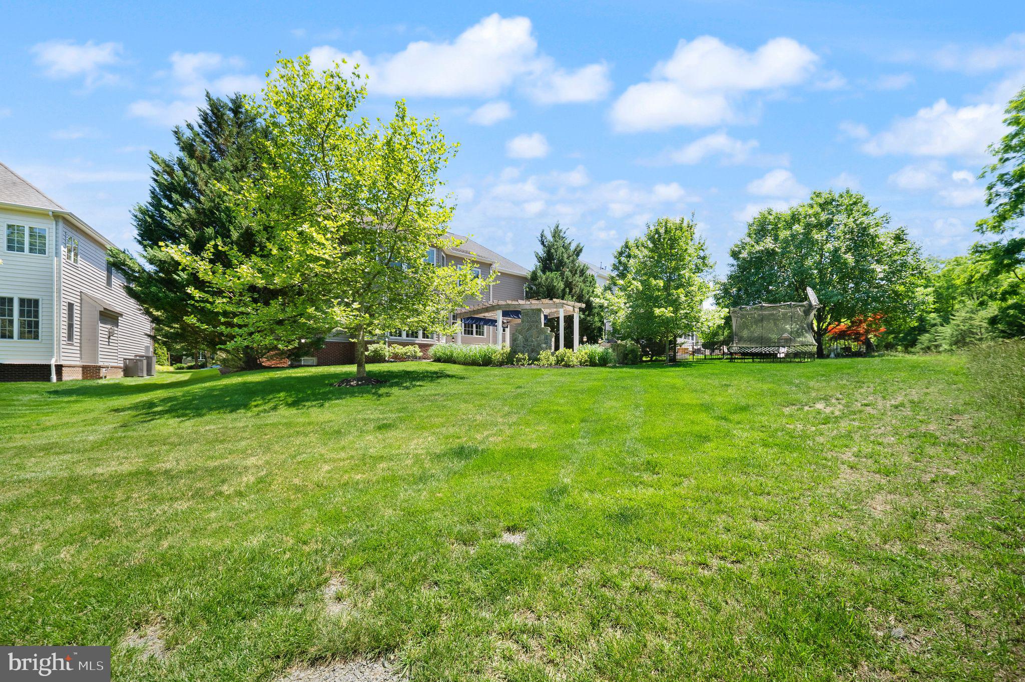 LANSDOWNE ON THE POTOMAC - Residential