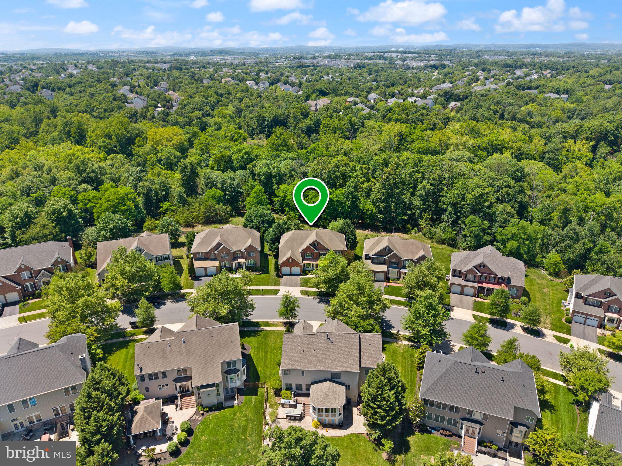 LANSDOWNE ON THE POTOMAC - Residential