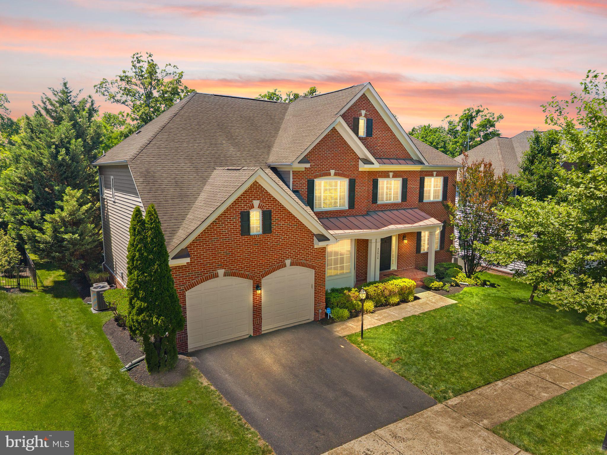 LANSDOWNE ON THE POTOMAC - Residential