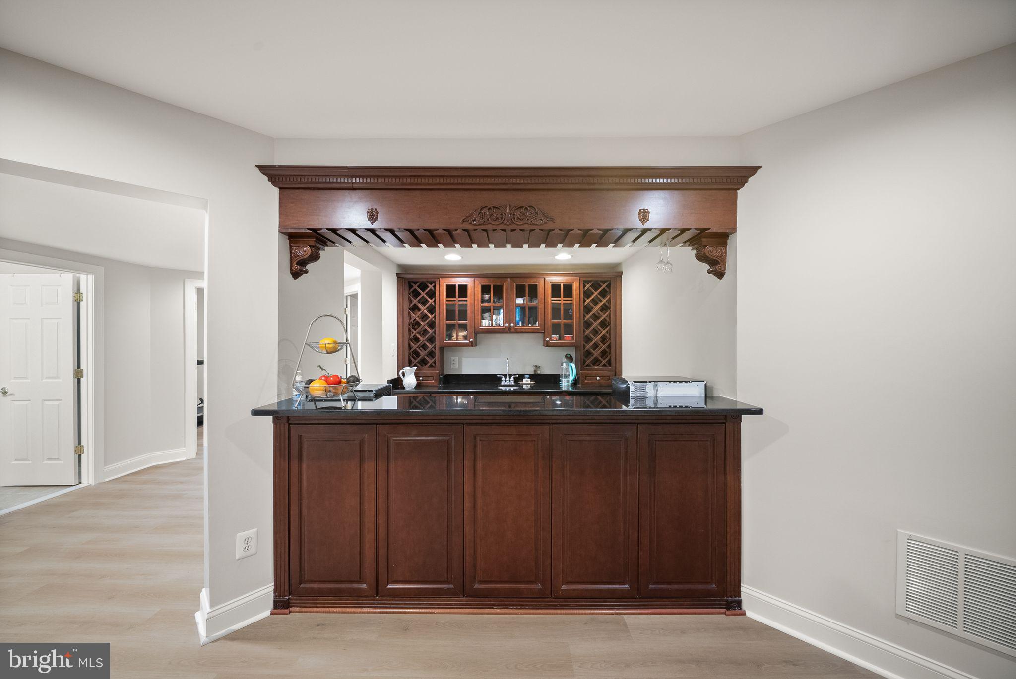 LANSDOWNE ON THE POTOMAC - Residential