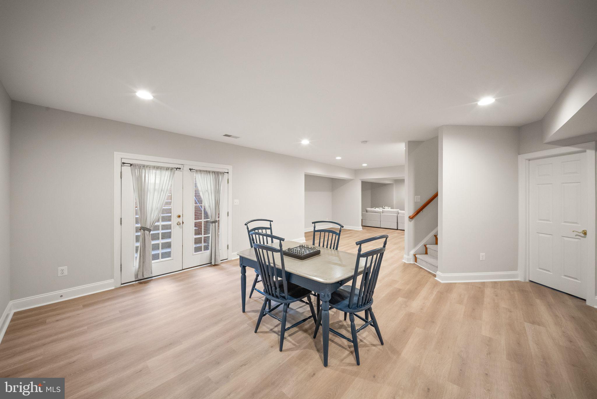 LANSDOWNE ON THE POTOMAC - Residential