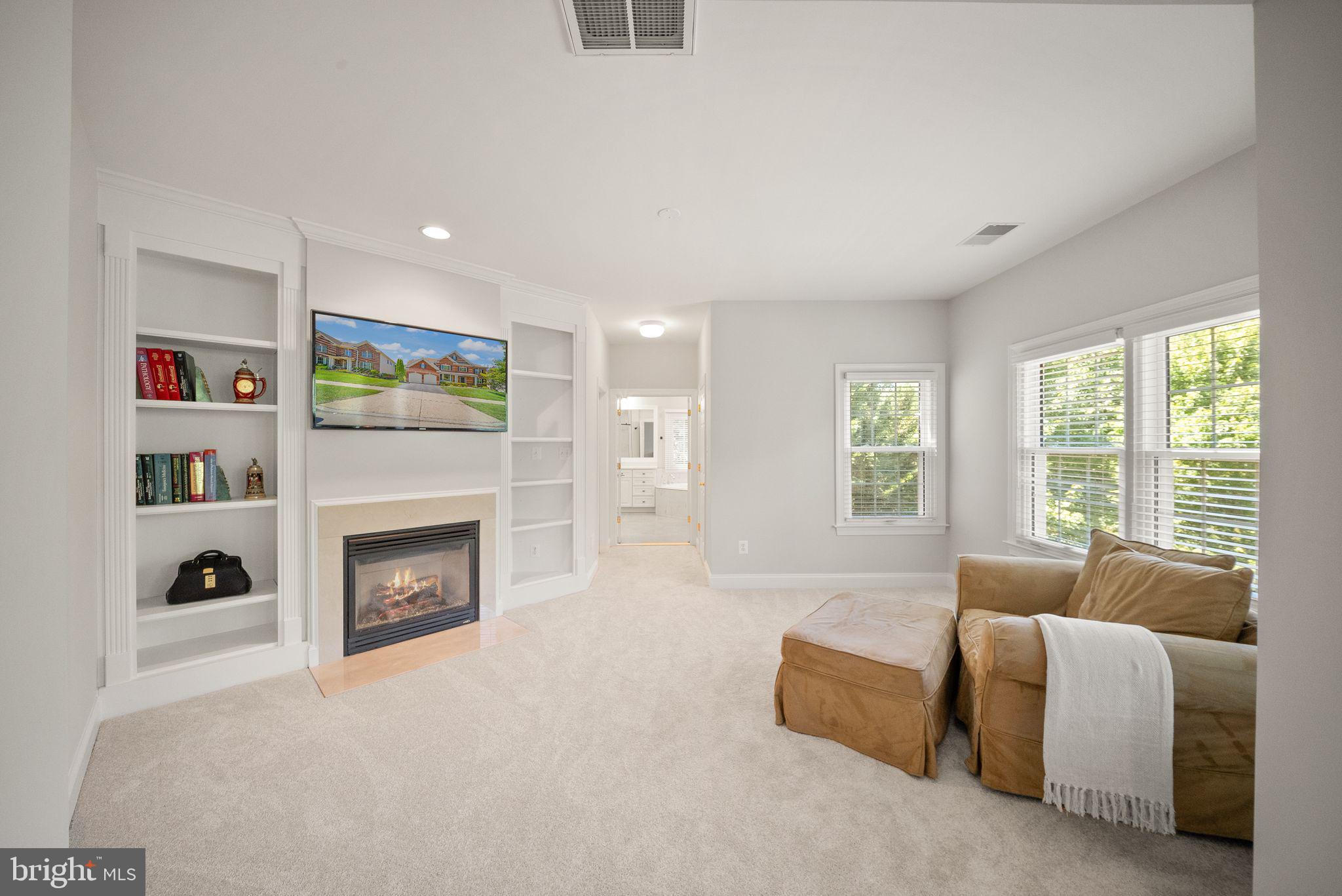 LANSDOWNE ON THE POTOMAC - Residential
