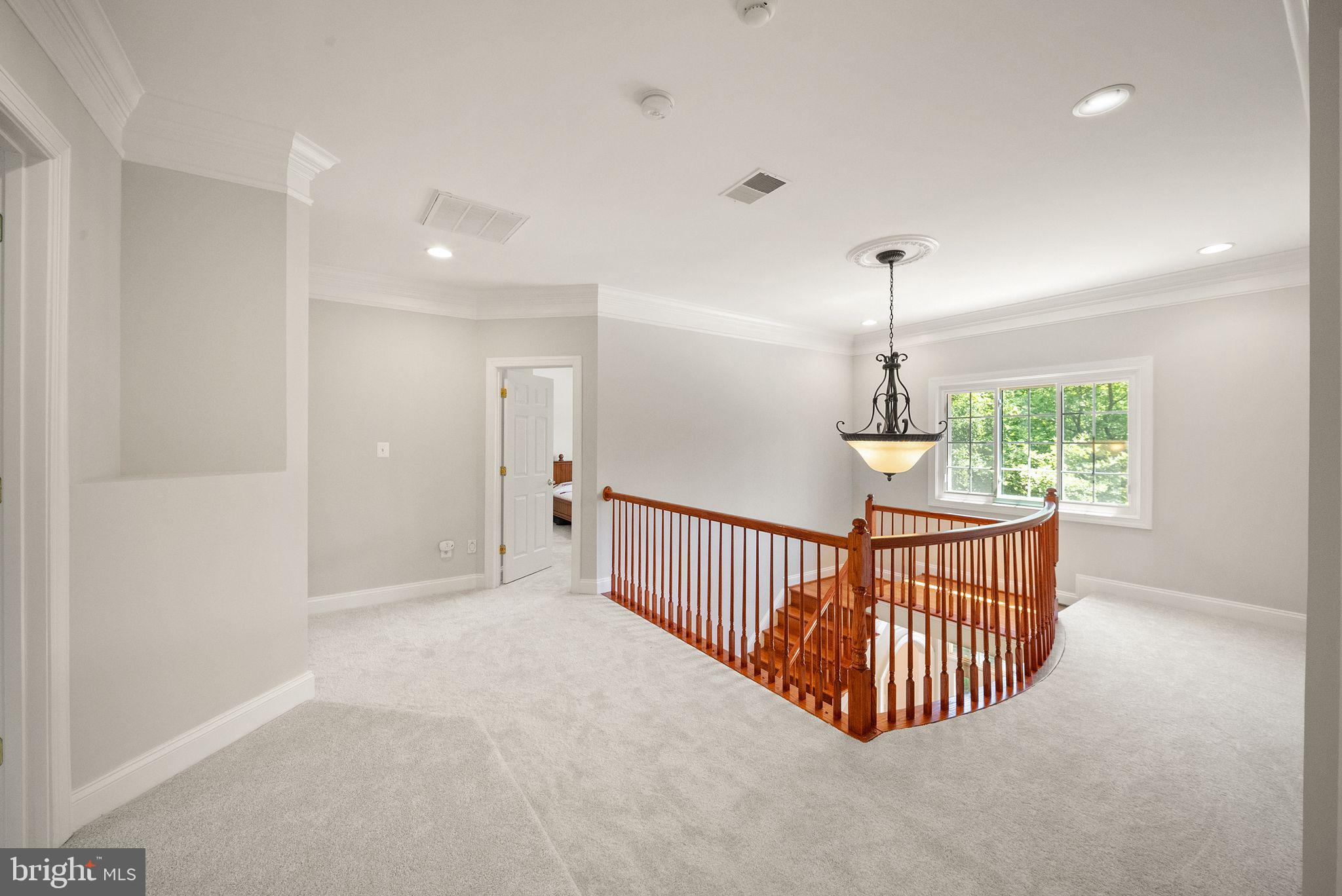 LANSDOWNE ON THE POTOMAC - Residential