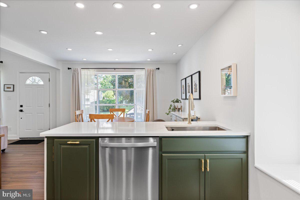 CENTENNIAL HILLS - Residential