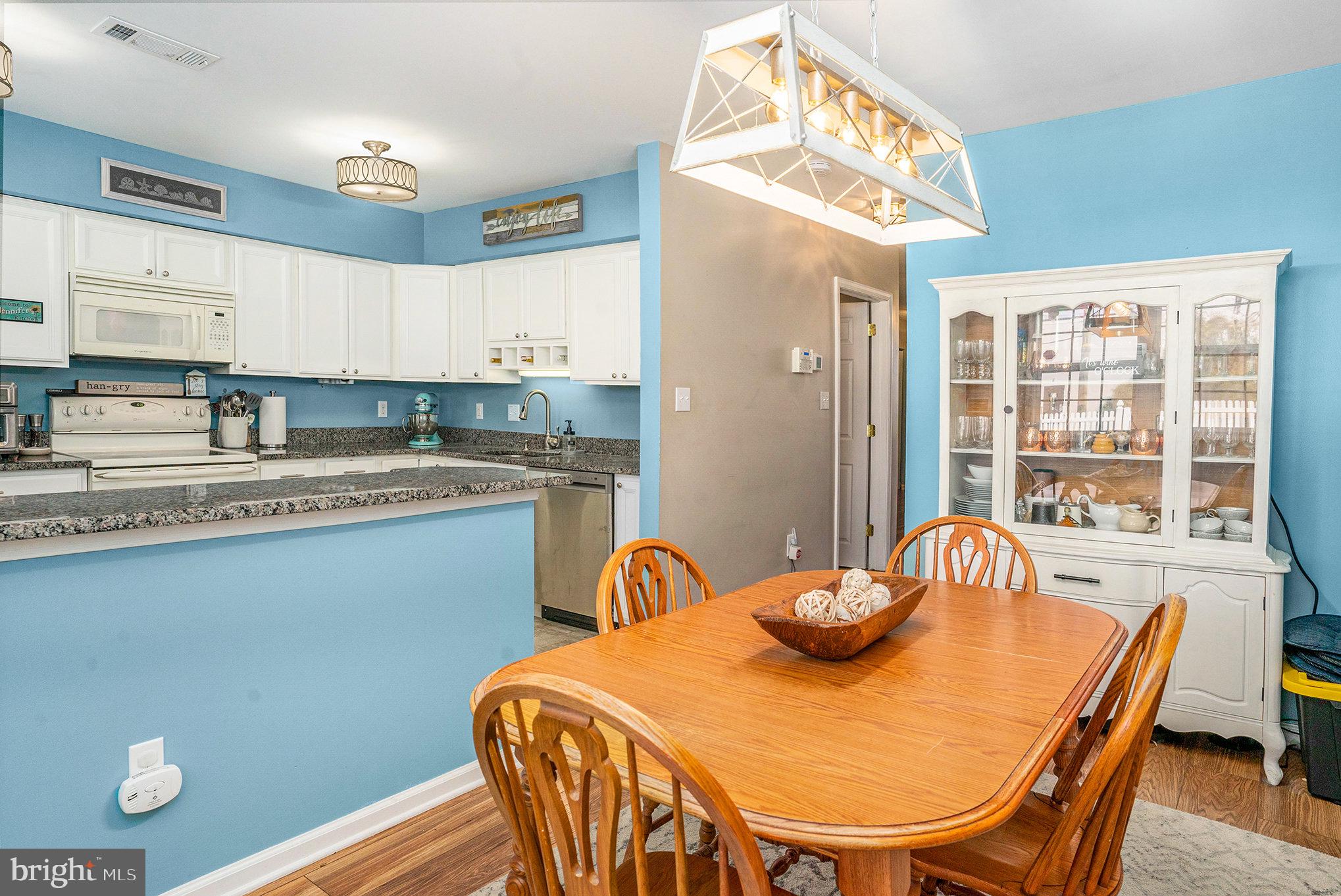 QUAKER GREEN - Residential