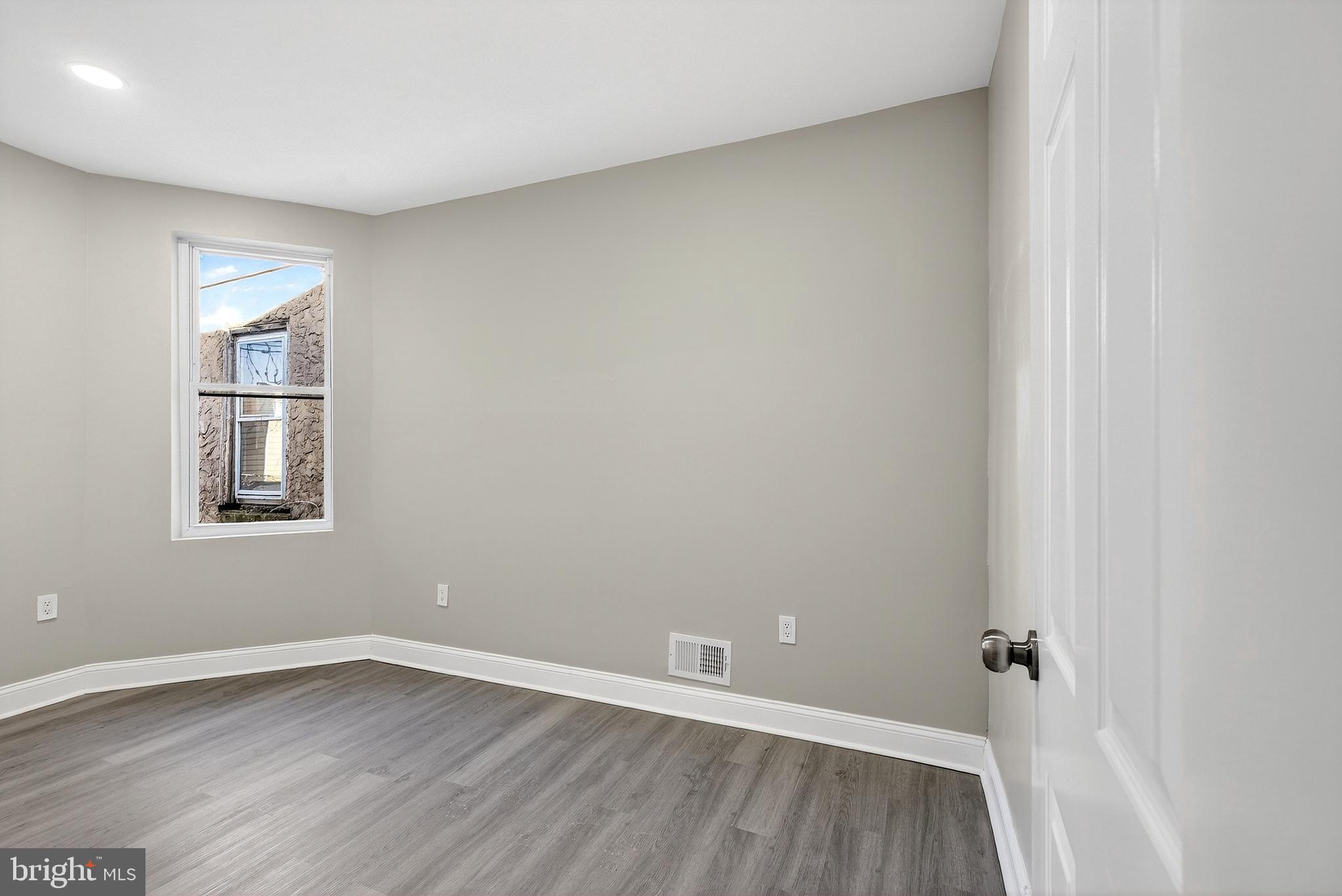 COBBS CREEK - Residential