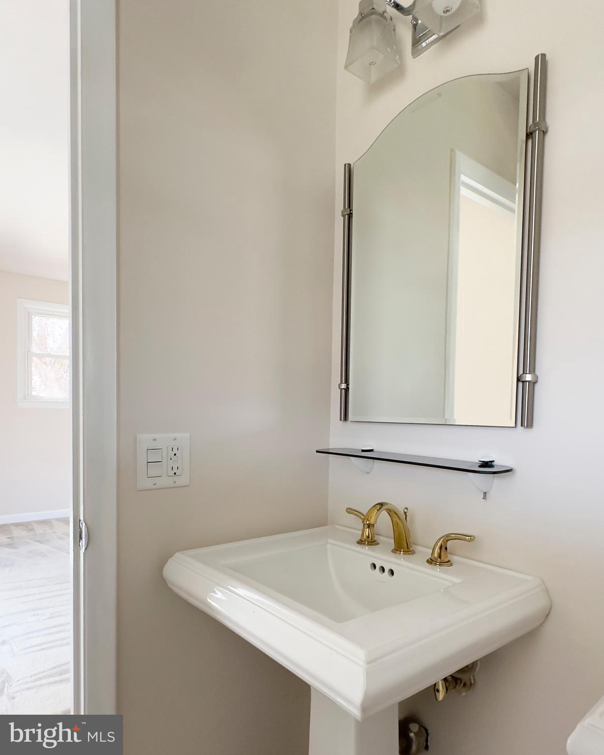 WILD ROSE SHORES - Residential