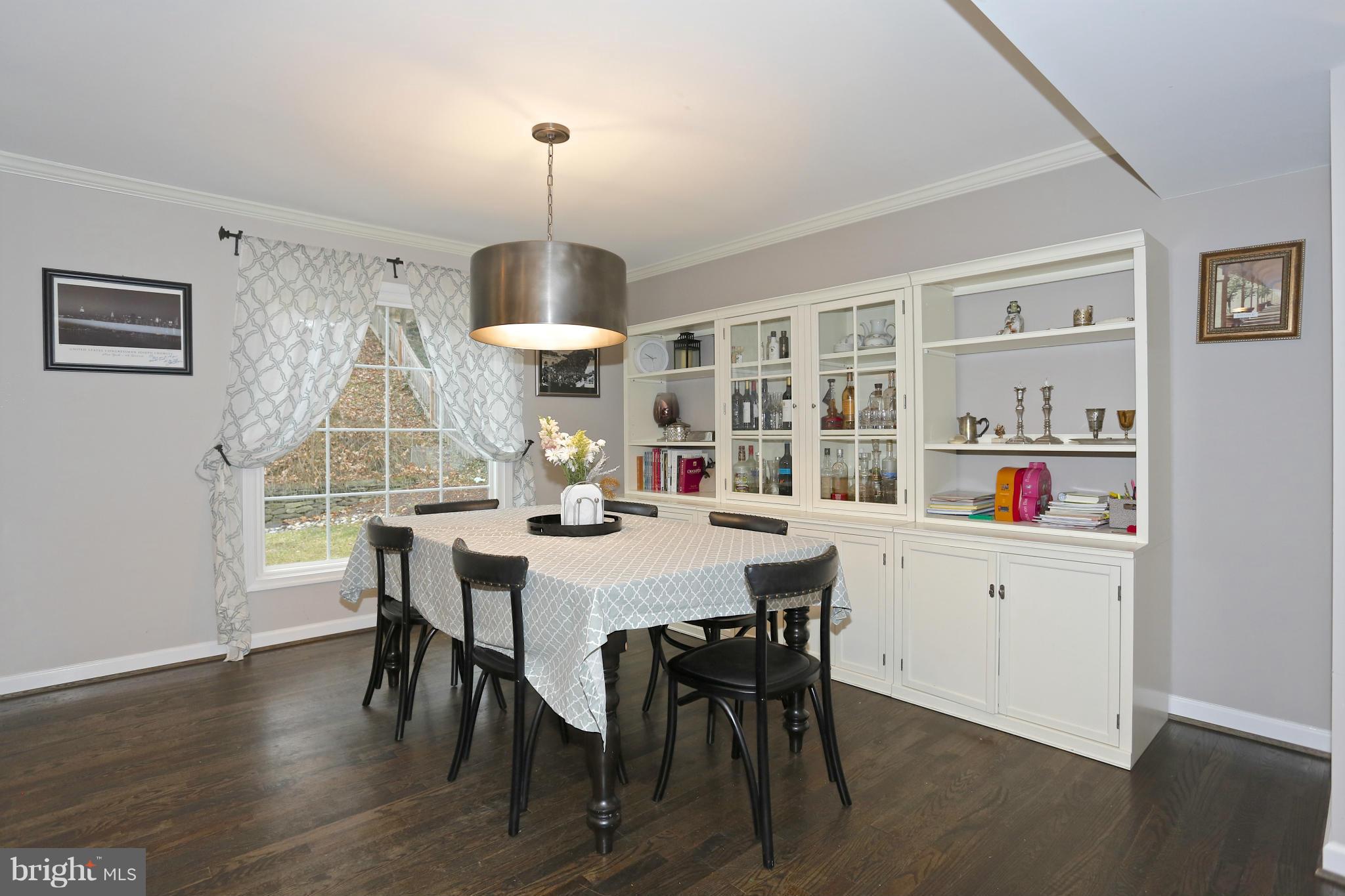 FOX HILLS - Residential