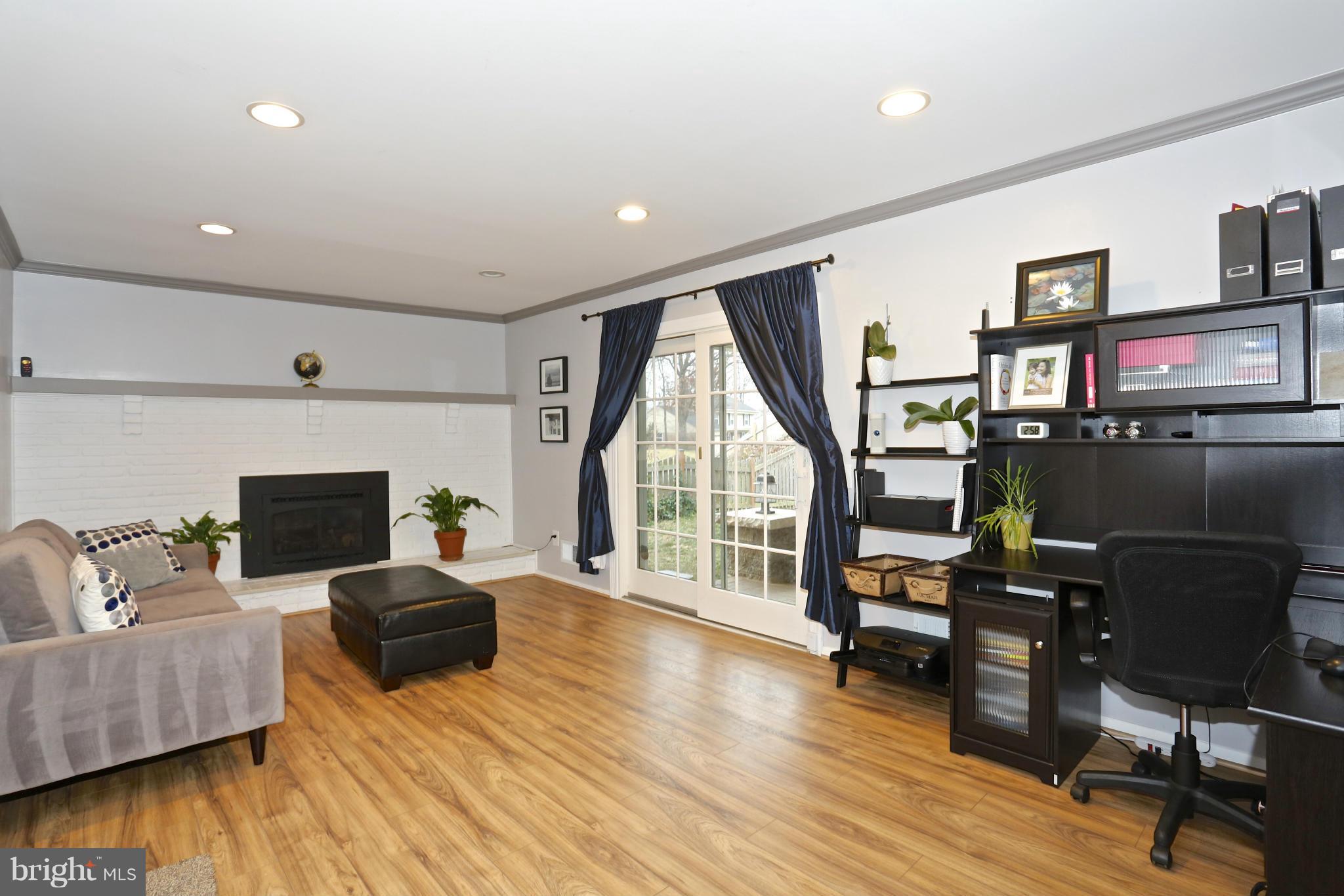 FOX HILLS - Residential