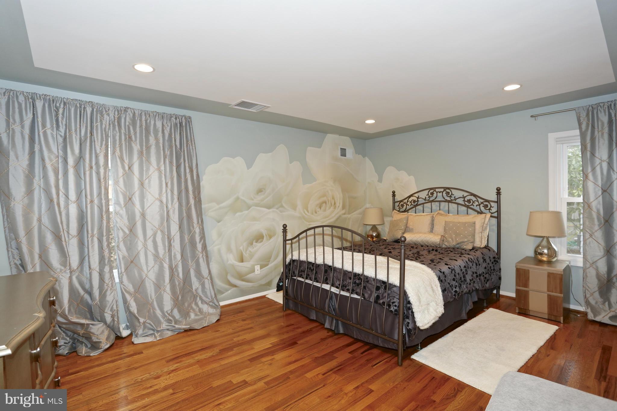 FOX HILLS - Residential