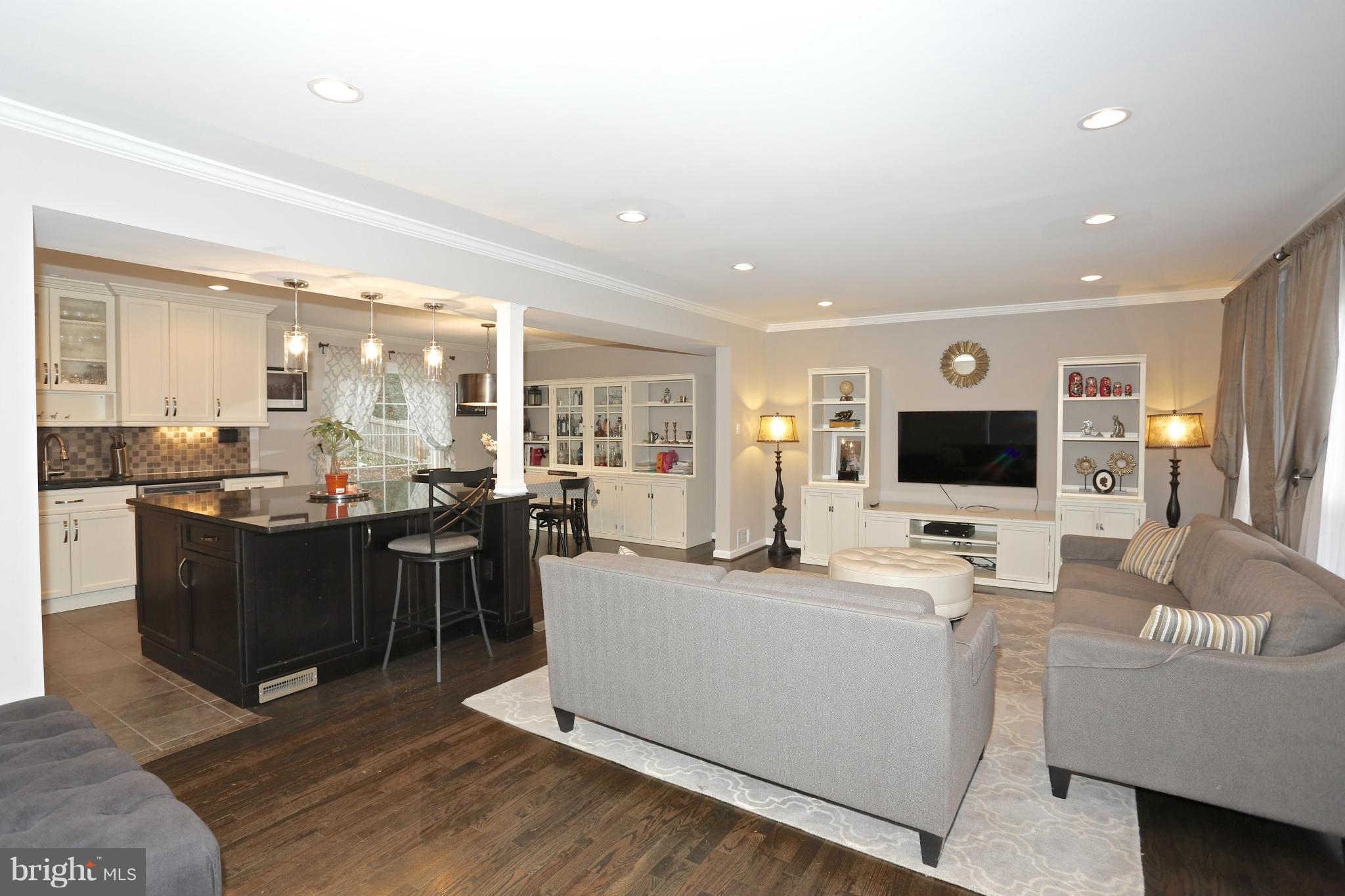 FOX HILLS - Residential