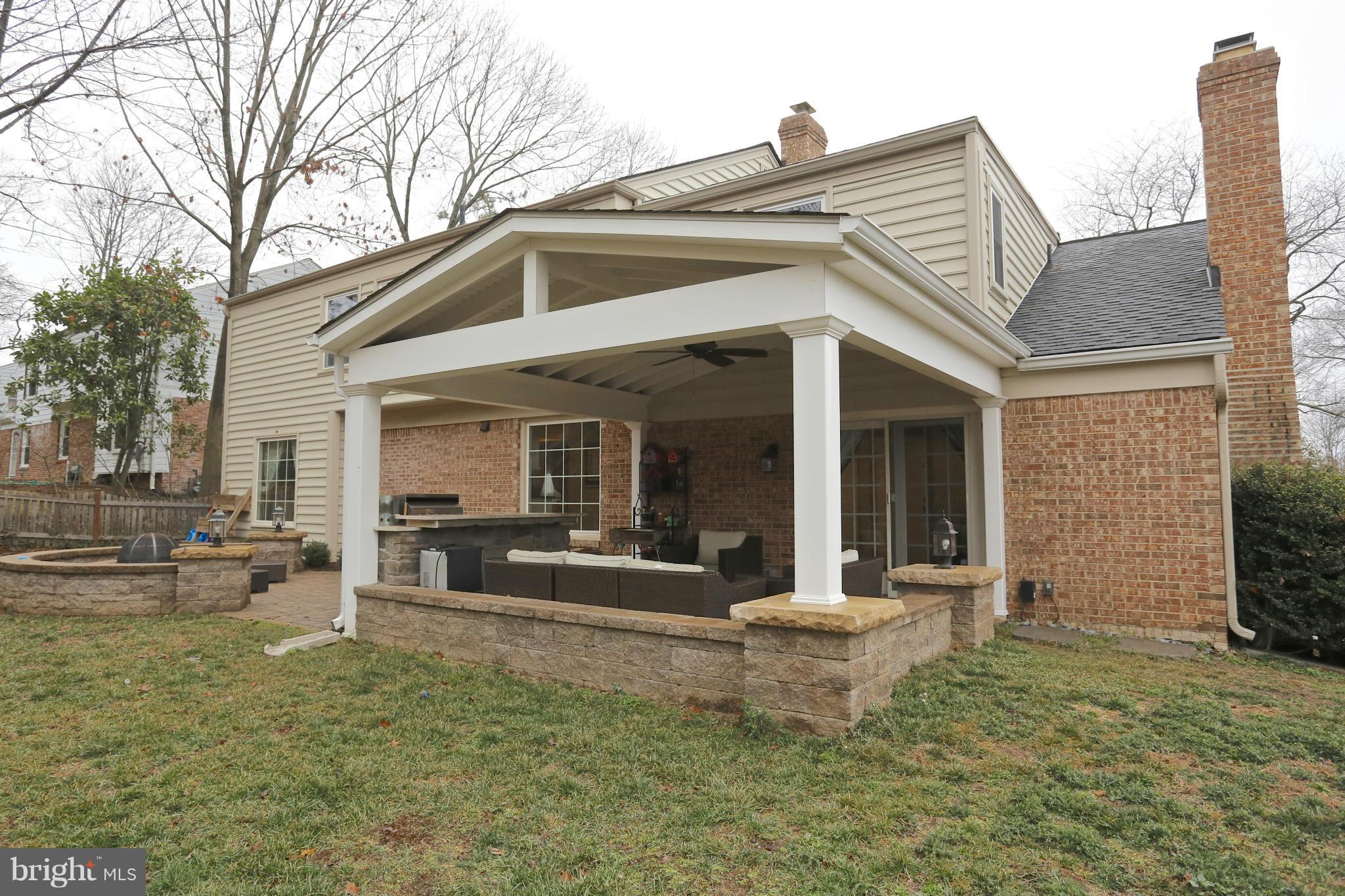 FOX HILLS - Residential
