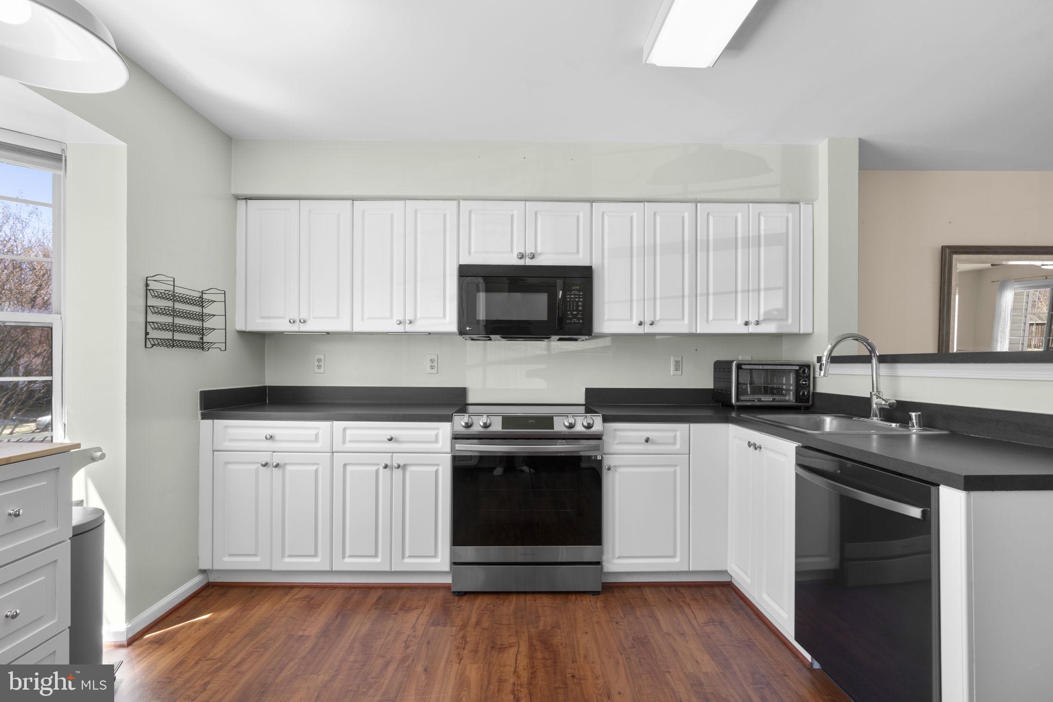 SYCAMORE MEWS - Residential